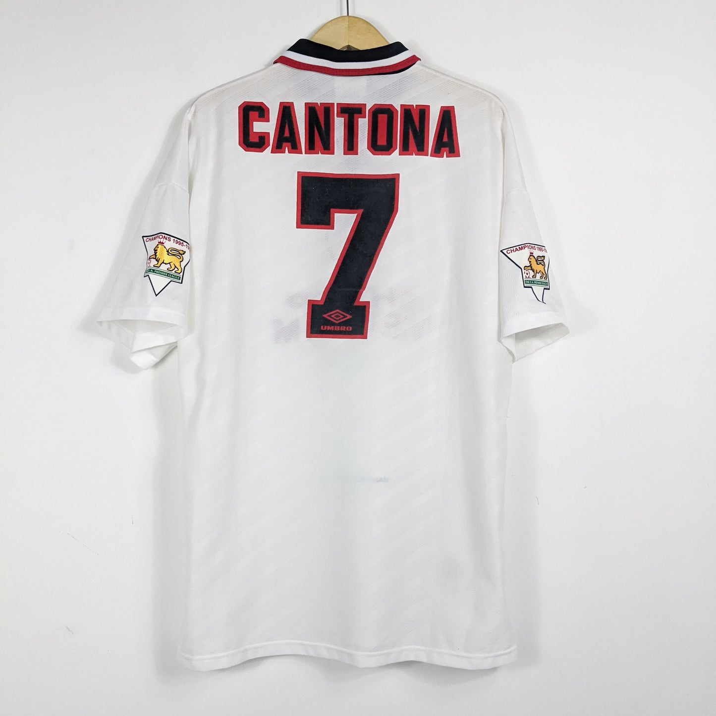 Authentic Manchester United 1996/97 Away - Eric Cantona #7 Size XL