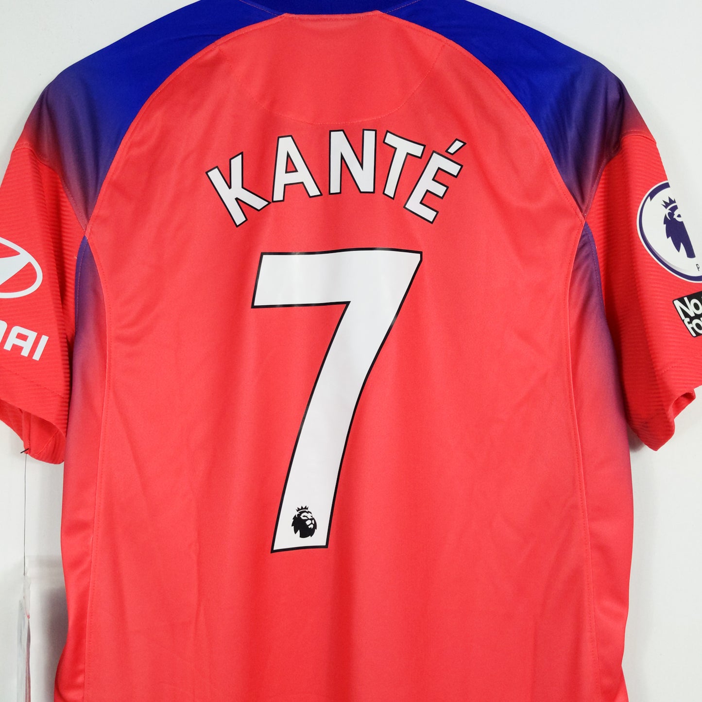 Authentic Chelsea 2020/21 Third - N'golo Kante #7 Size M (Bnwt)