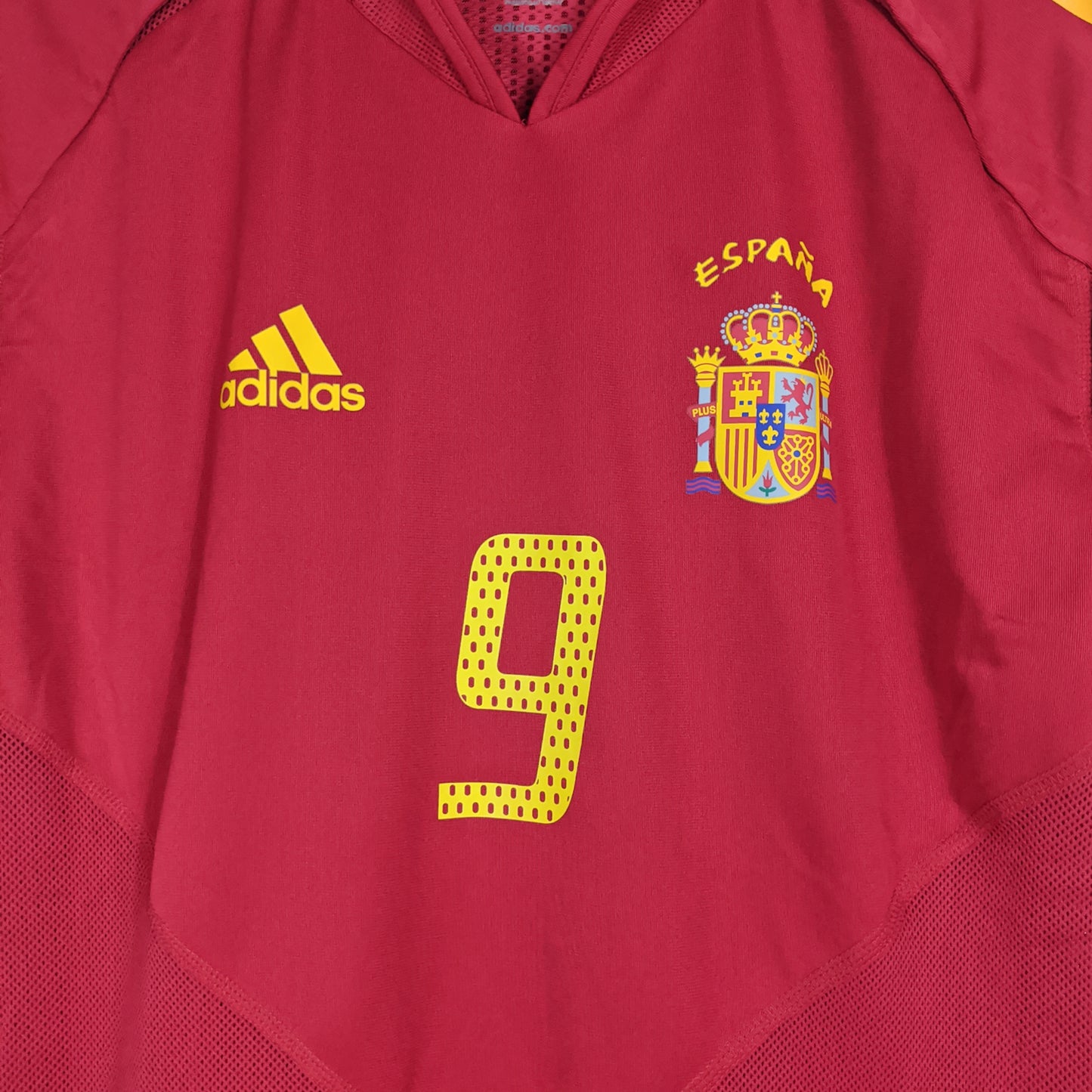 Authentic Spain 2004 Home - Fernando Torres #9 Size M (Bnwt)