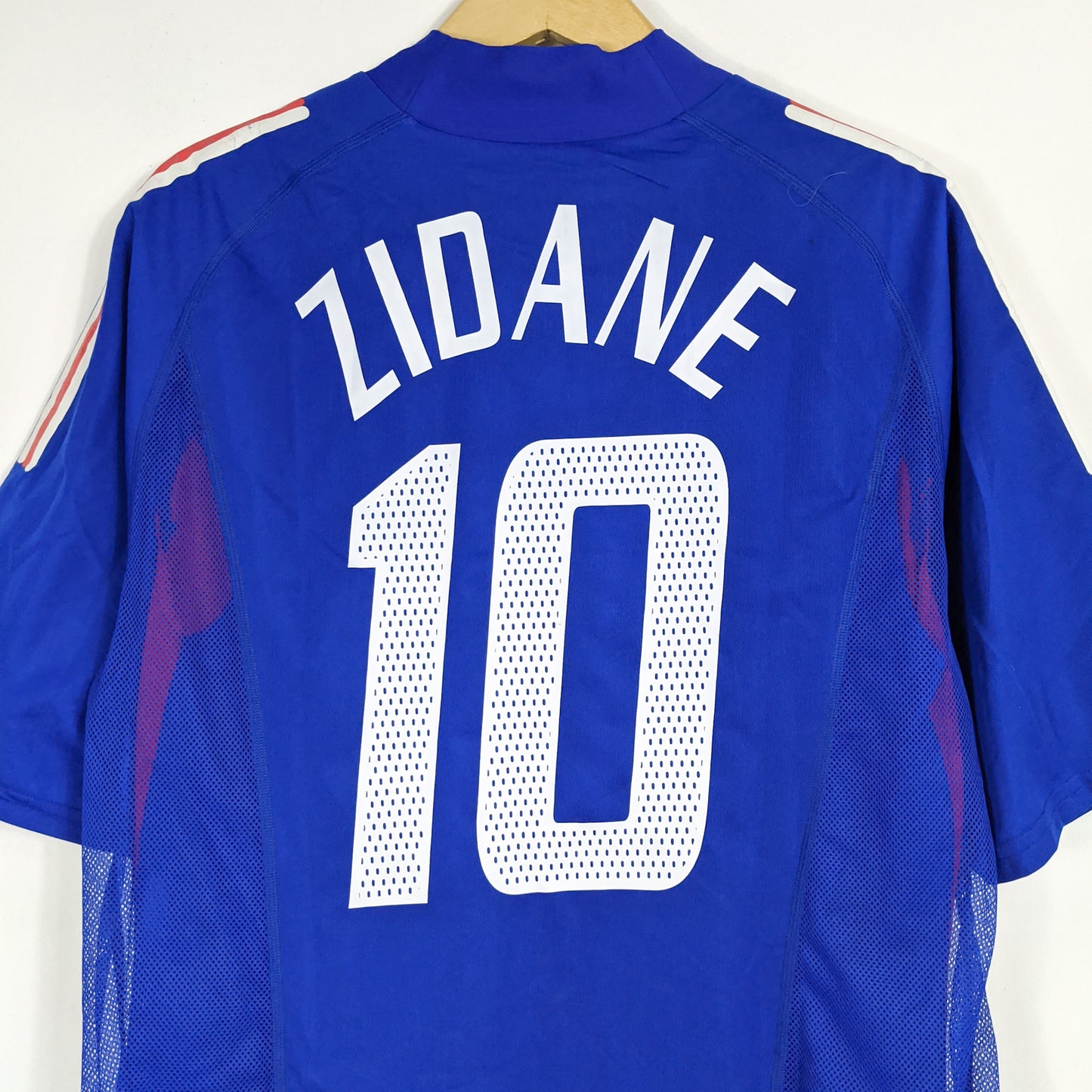 Authentic France 2002/04 Home - Zinedine Zidane #10 Size L (Player issue)