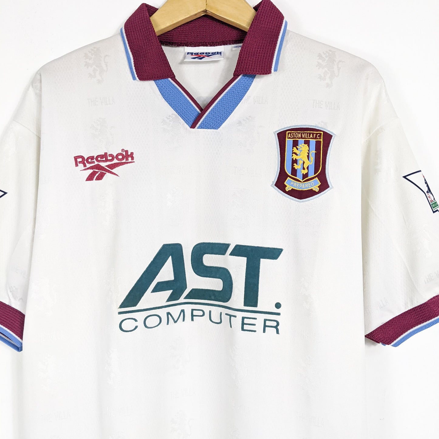 Authentic Aston Villa 1996/98 Away - Dwight Yorke #10 Size L