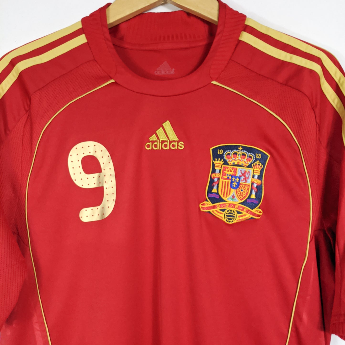 Authentic Spain 2008/10 Home - Fernando Torres #9 Size XL