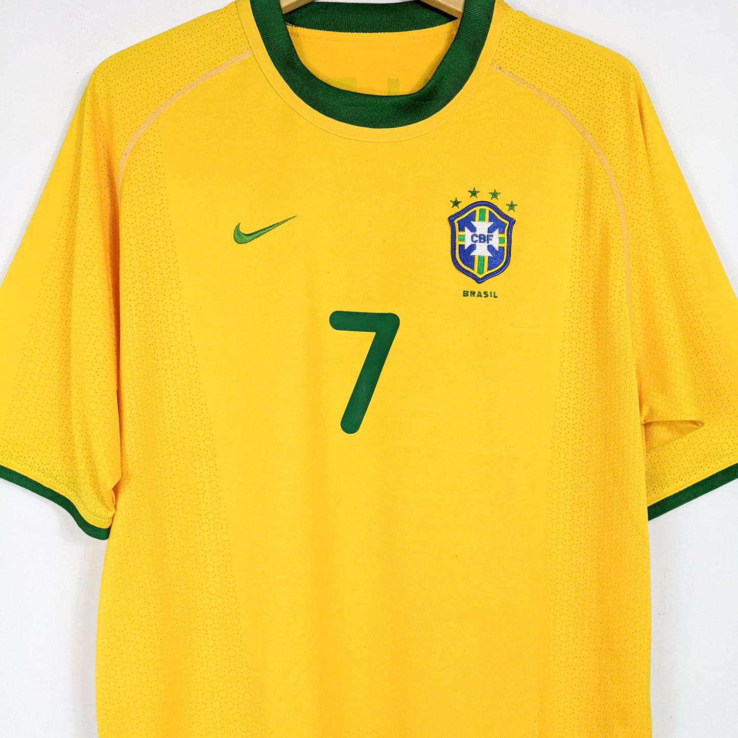 Authentic Brazil 2000/02 Home - Ronaldinho #7 Size L