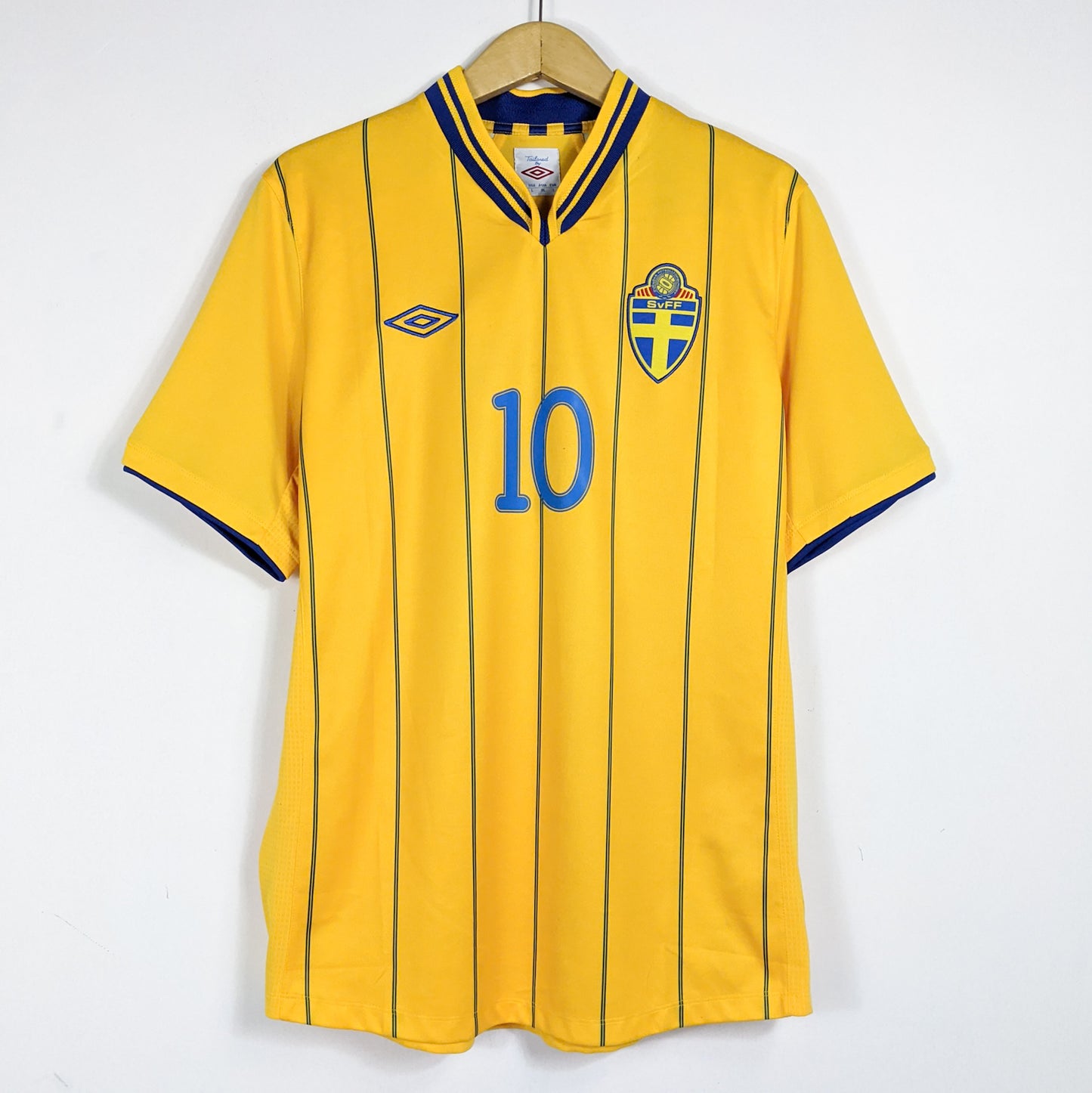 Authentic Sweden 2012 Home - Zlatan Ibrahimovic #10 Size L