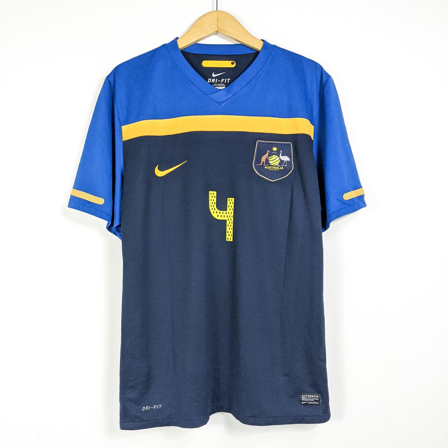 Authentic Australia 2010 Away - Cahill #4 Size XL