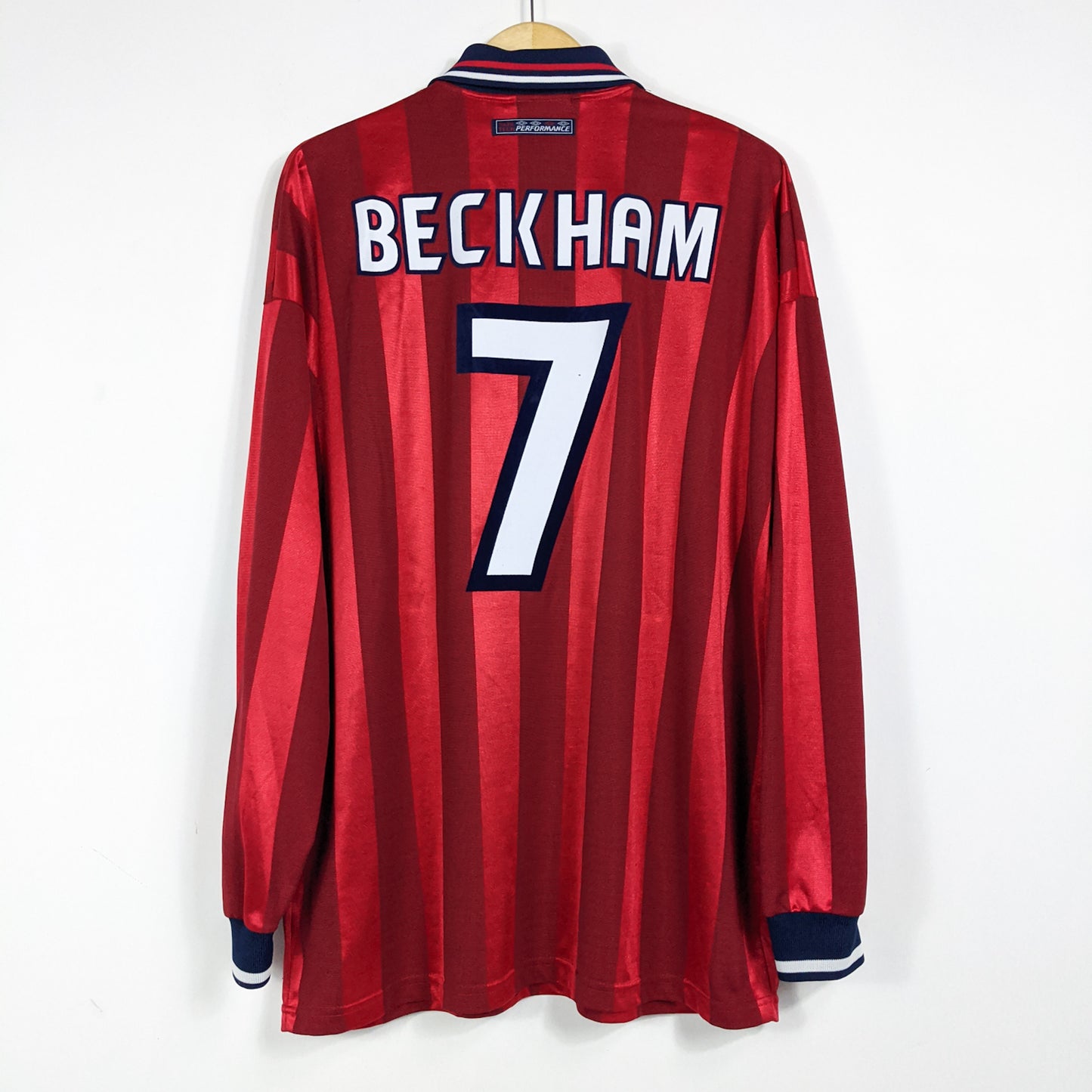 Authentic England 1998 Away - David Beckham #7 Size XL (Long sleeve)