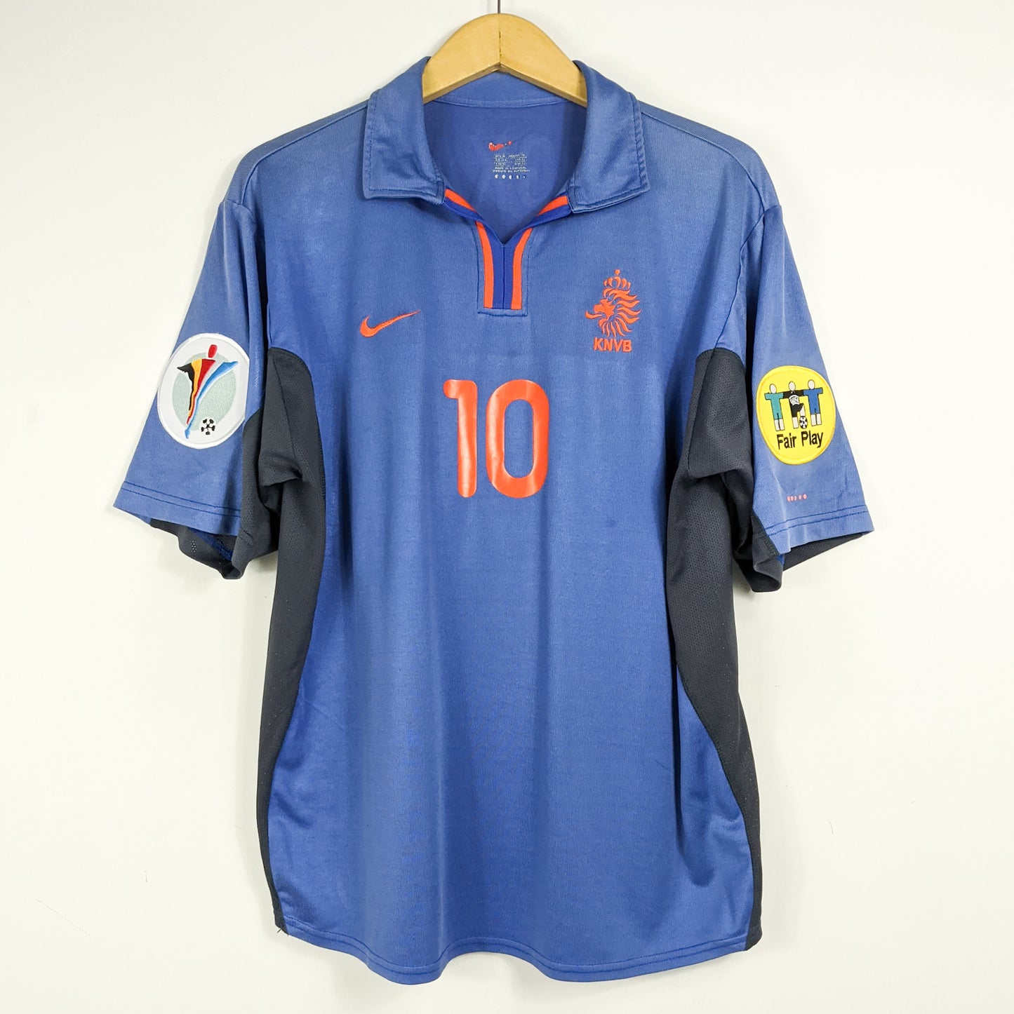 Authentic Netherlands 2000 Away - Dennis Bergkamp #10 Size M