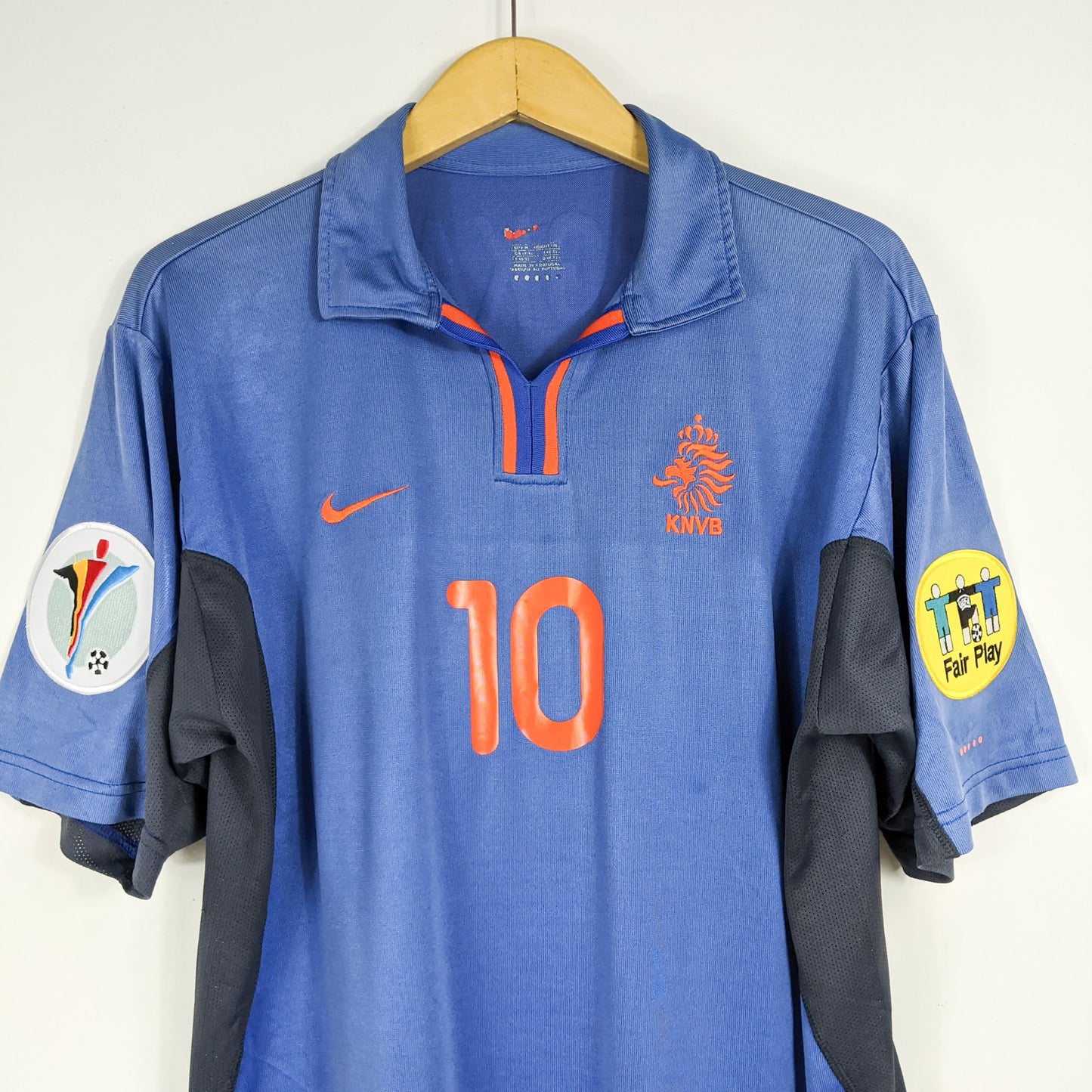 Authentic Netherlands 2000 Away - Dennis Bergkamp #10 Size M