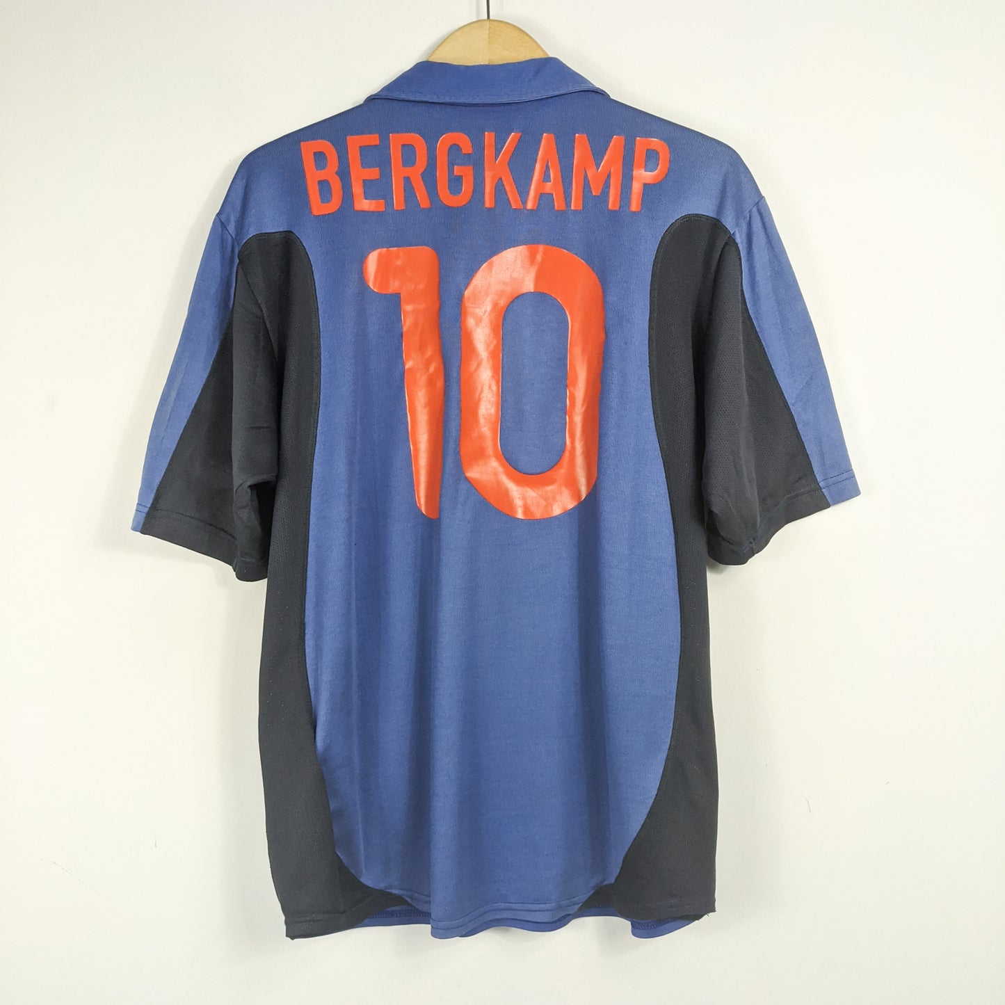 Authentic Netherlands 2000 Away - Dennis Bergkamp #10 Size M