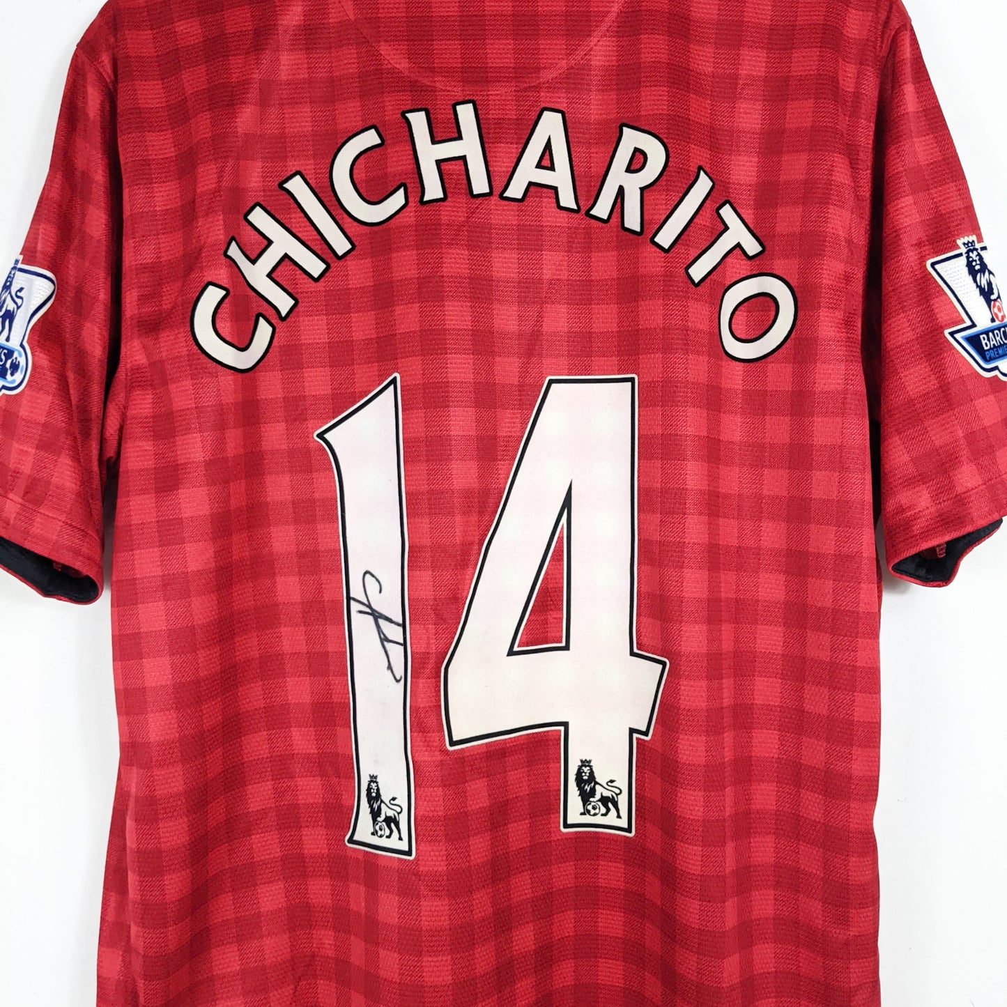 Authentic Manchester United 2012/13 Home - Chicarito #14 Size L (Bnwt)