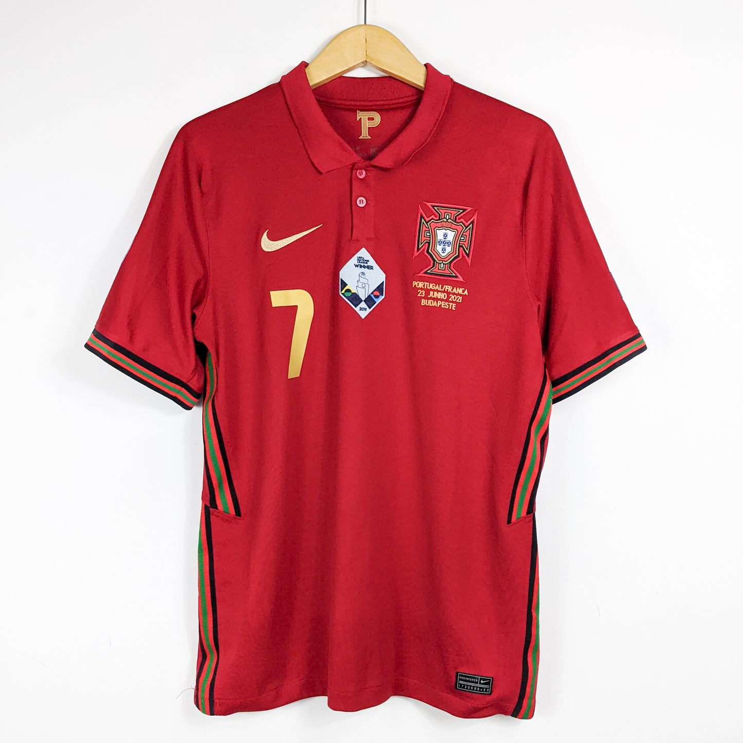 Authentic Portugal 2021 Home - Cristiano Ronaldo #7 Size M (Mdt)