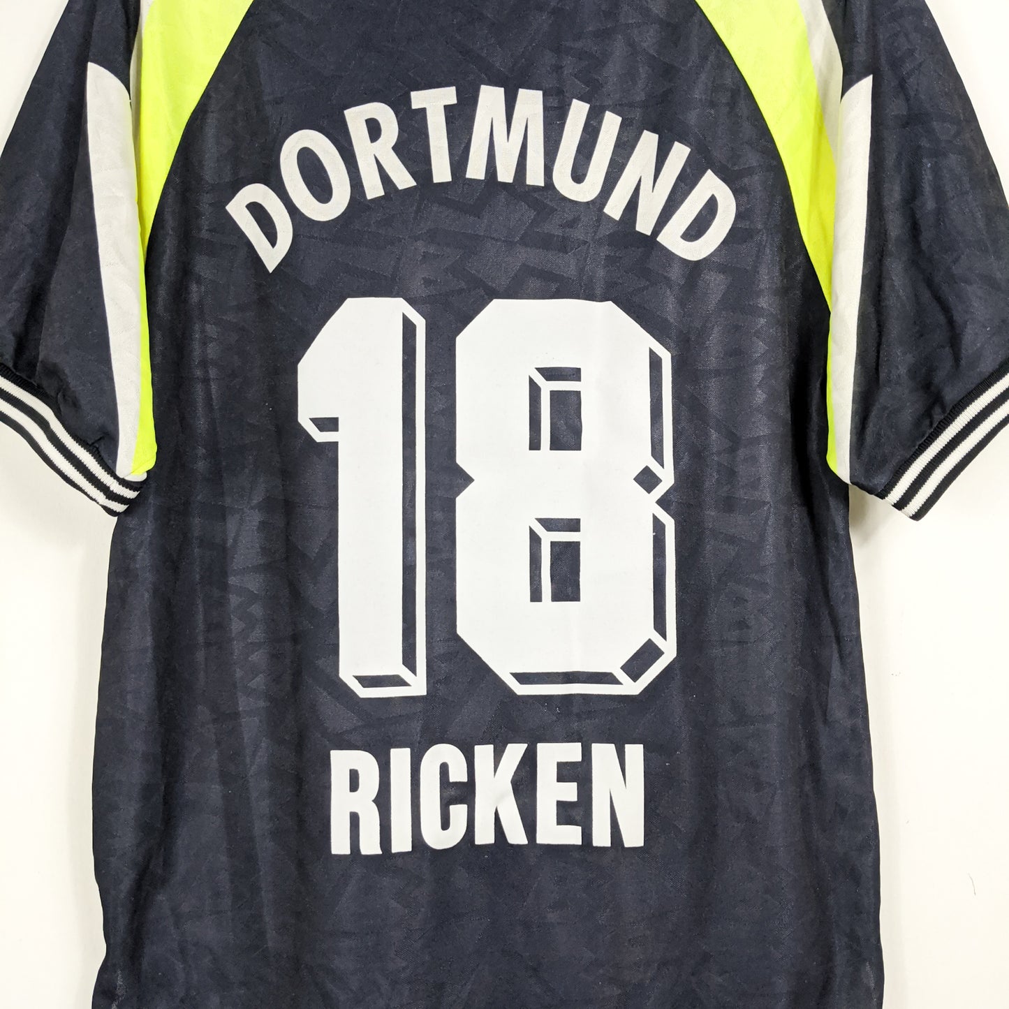 Authentic Borussia Dortmund 1995/96 Away - Ricken #18 size M