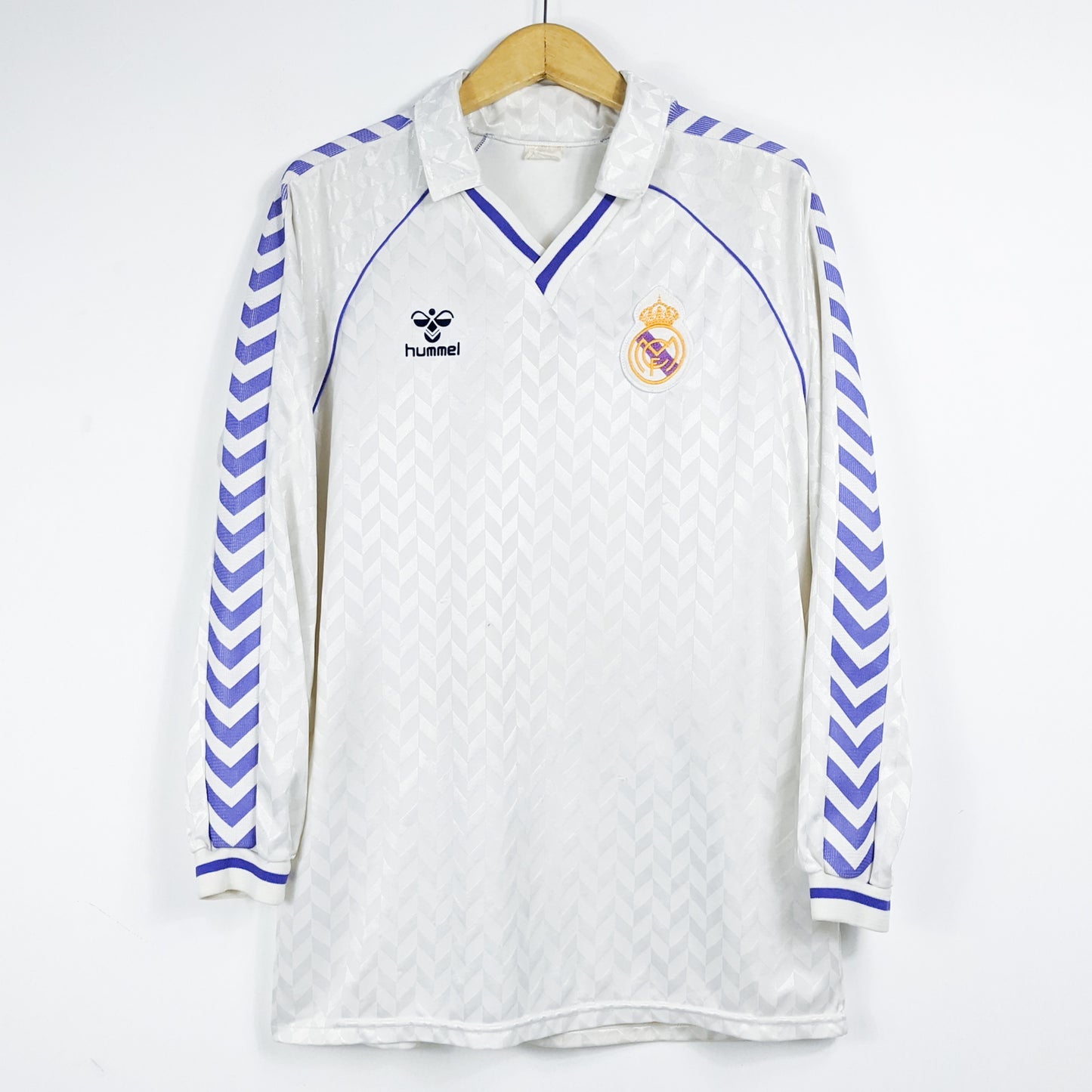 Authentic Real Madrid 1988/89 Home - Size L (With short) (Long Sleeve)