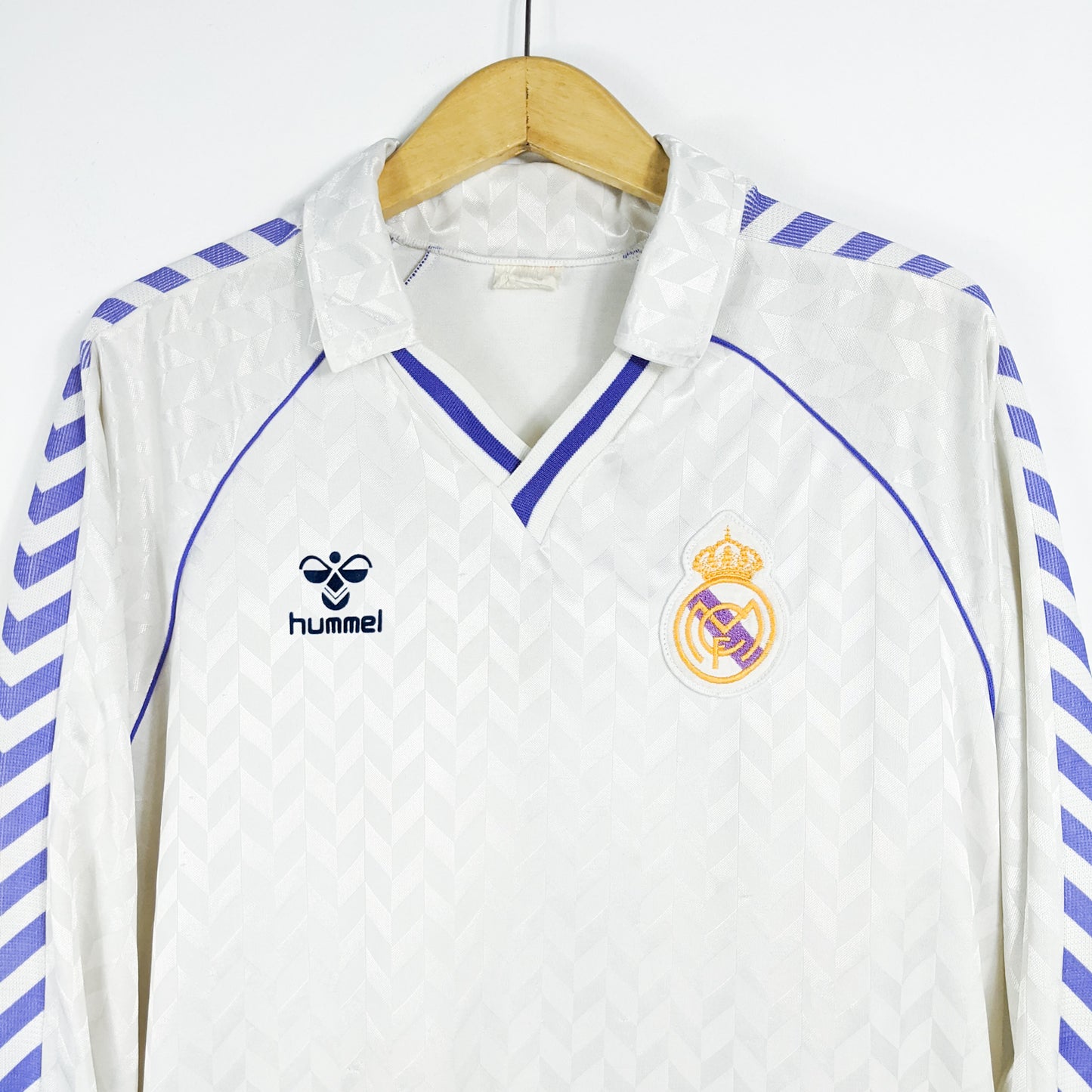 Authentic Real Madrid 1988/89 Home - Size L (With short) (Long Sleeve)