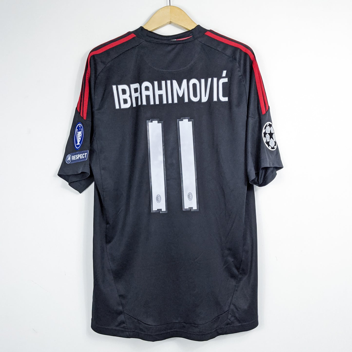 Authentic AC Milan 2010/11 Third - Zlatan Ibrahimovic #11 Size L