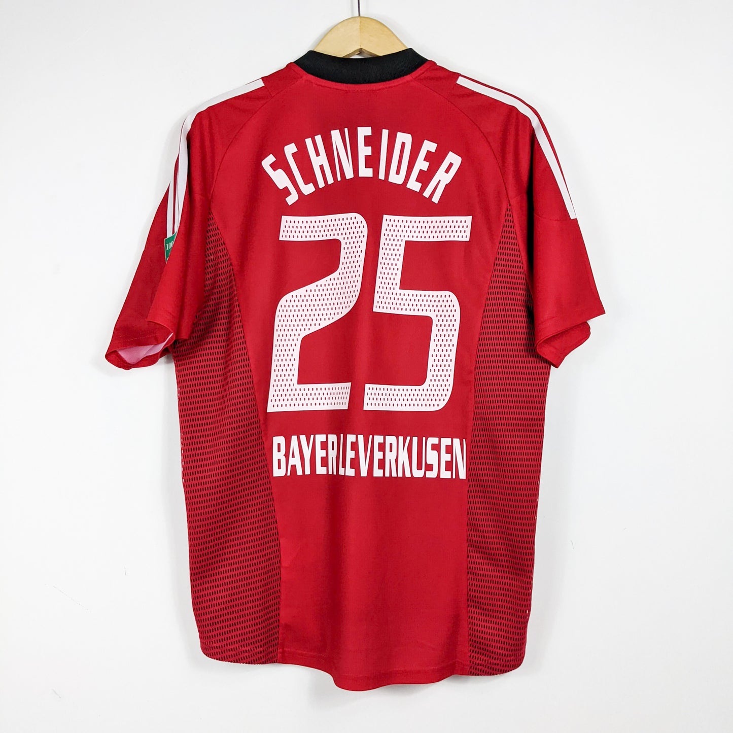 Authentic Bayer Leverkusen 2002/04 Home - Schneider #25 Size M