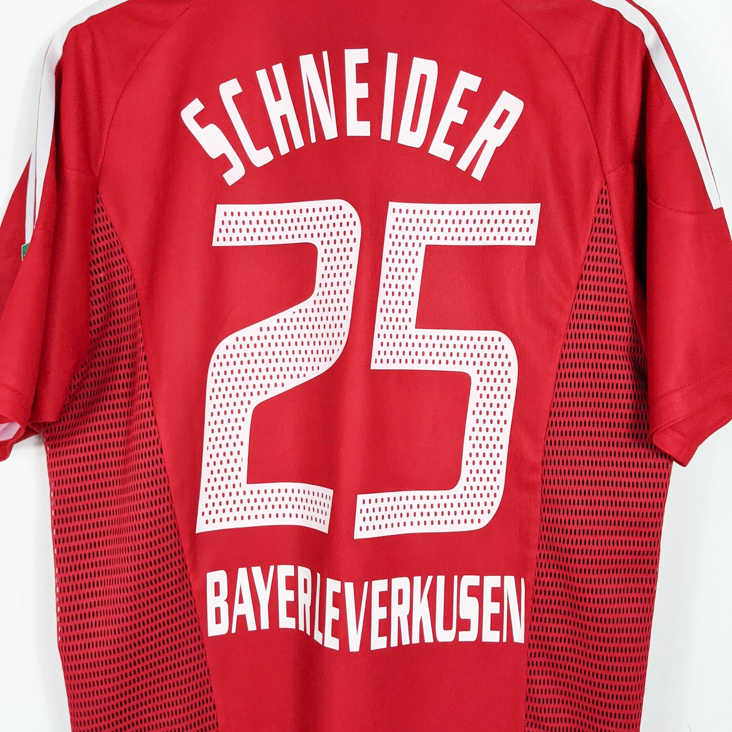 Authentic Bayer Leverkusen 2002/04 Home - Schneider #25 Size M