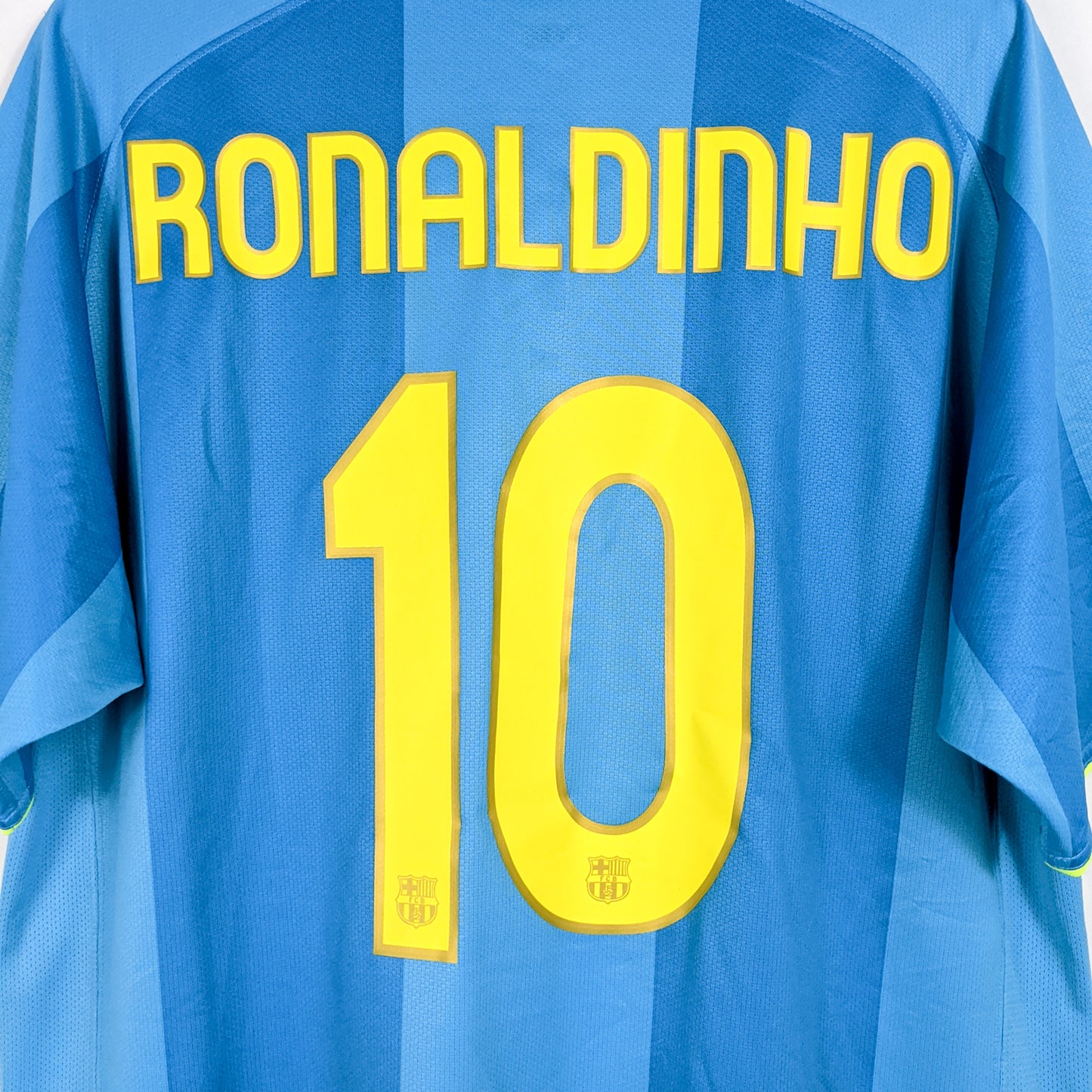 Authentic Barcelona  2007/08 Away - Ronaldinho #10 Size XL