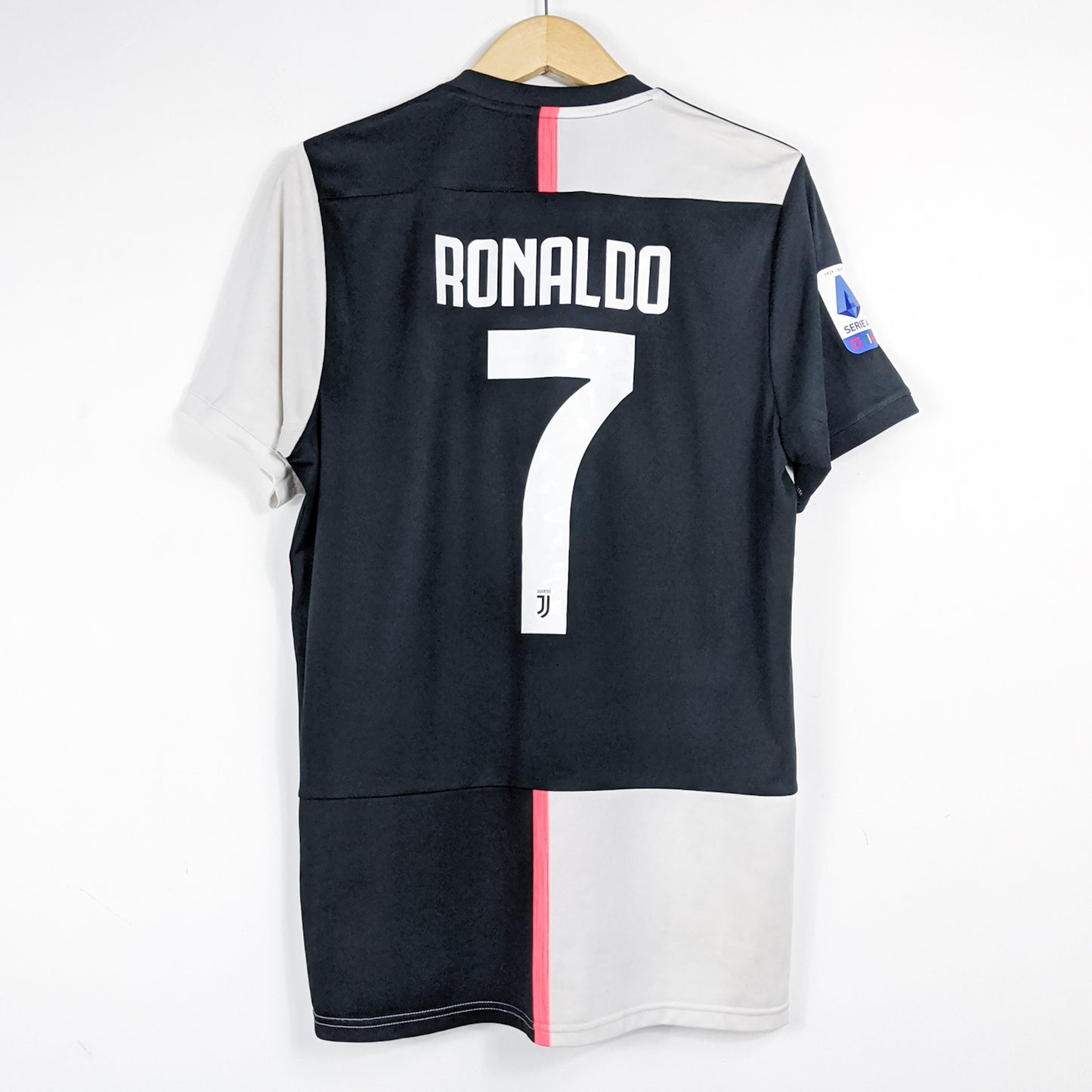 Authentic Juventus 2019/20 Home - Ronaldo #7 Size M