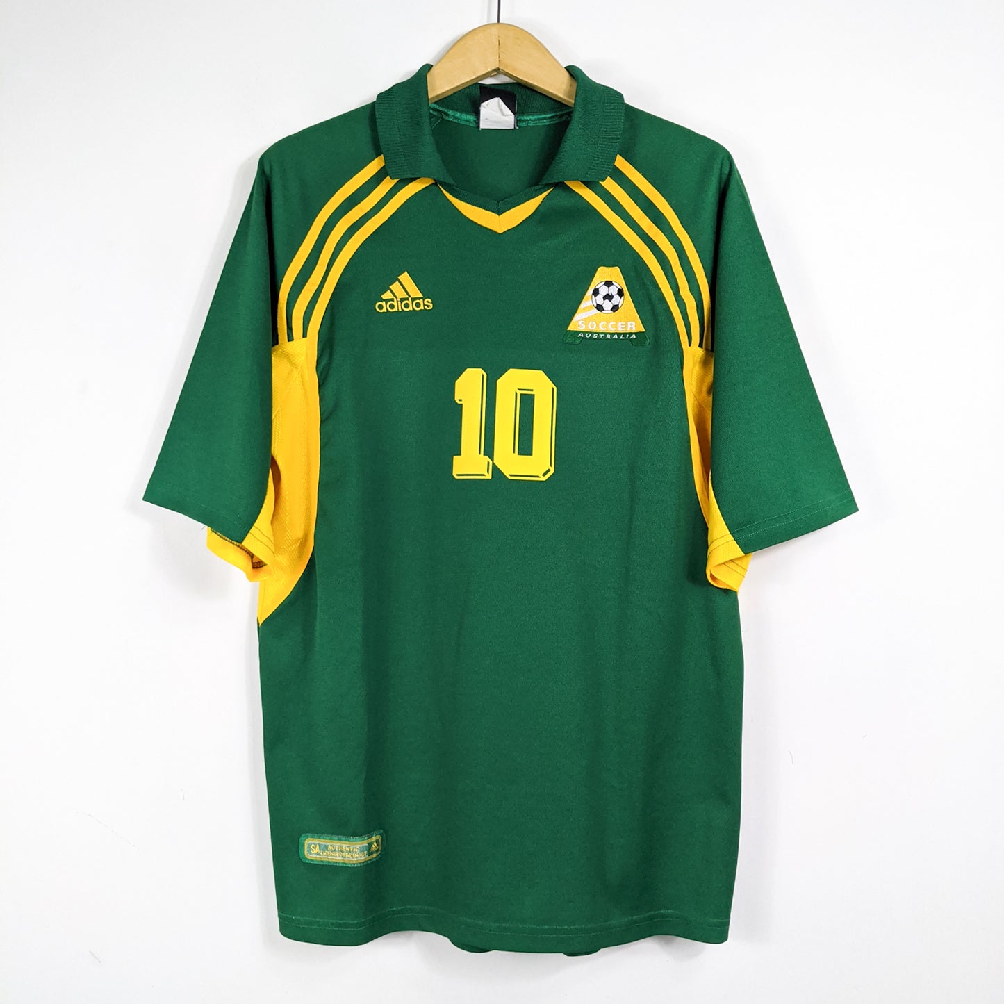 Authentic Australia 2001/02 Home - #10 Kewell Size (Boys 16 fit Large)