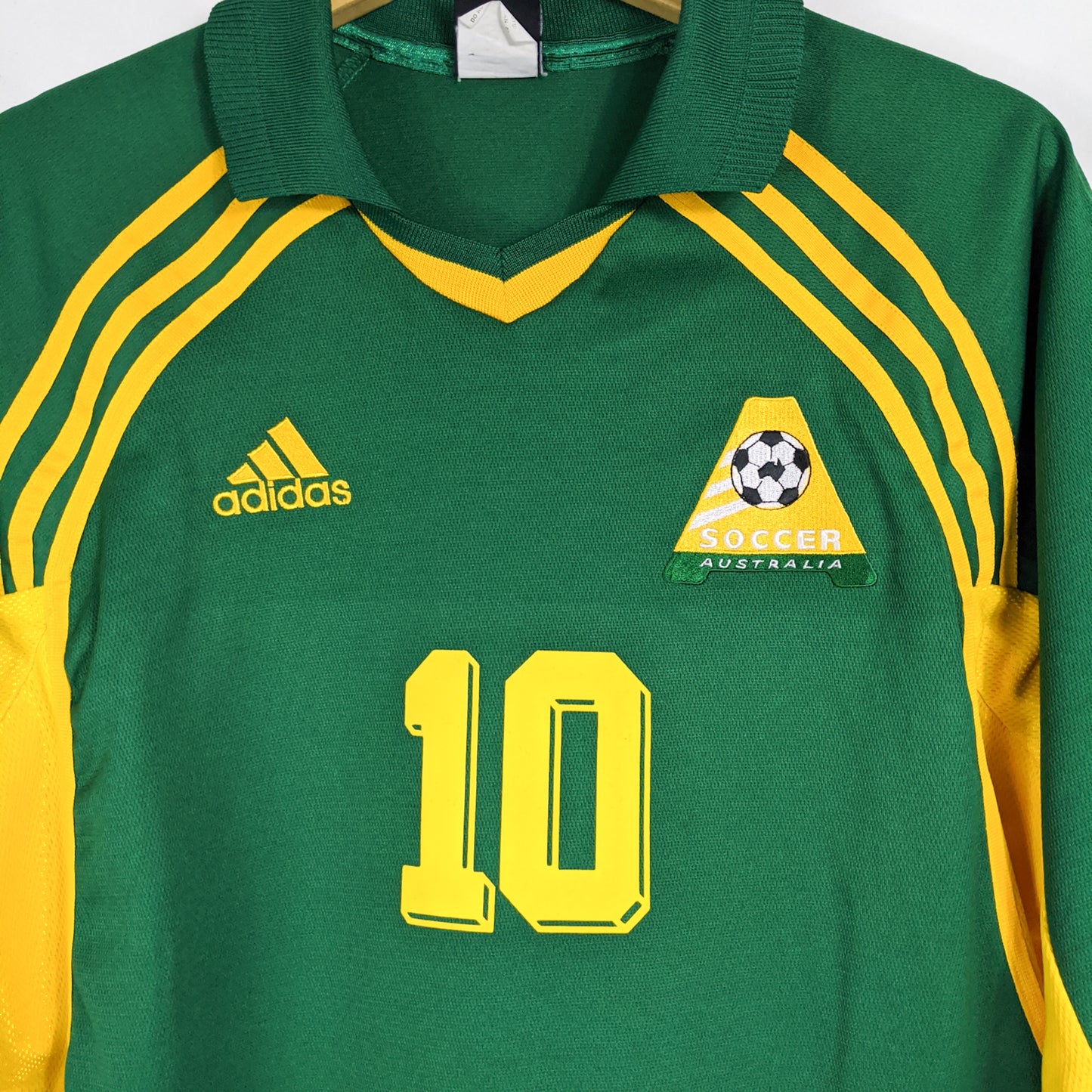 Authentic Australia 2001/02 Home - #10 Kewell Size (Boys 16 fit Large)