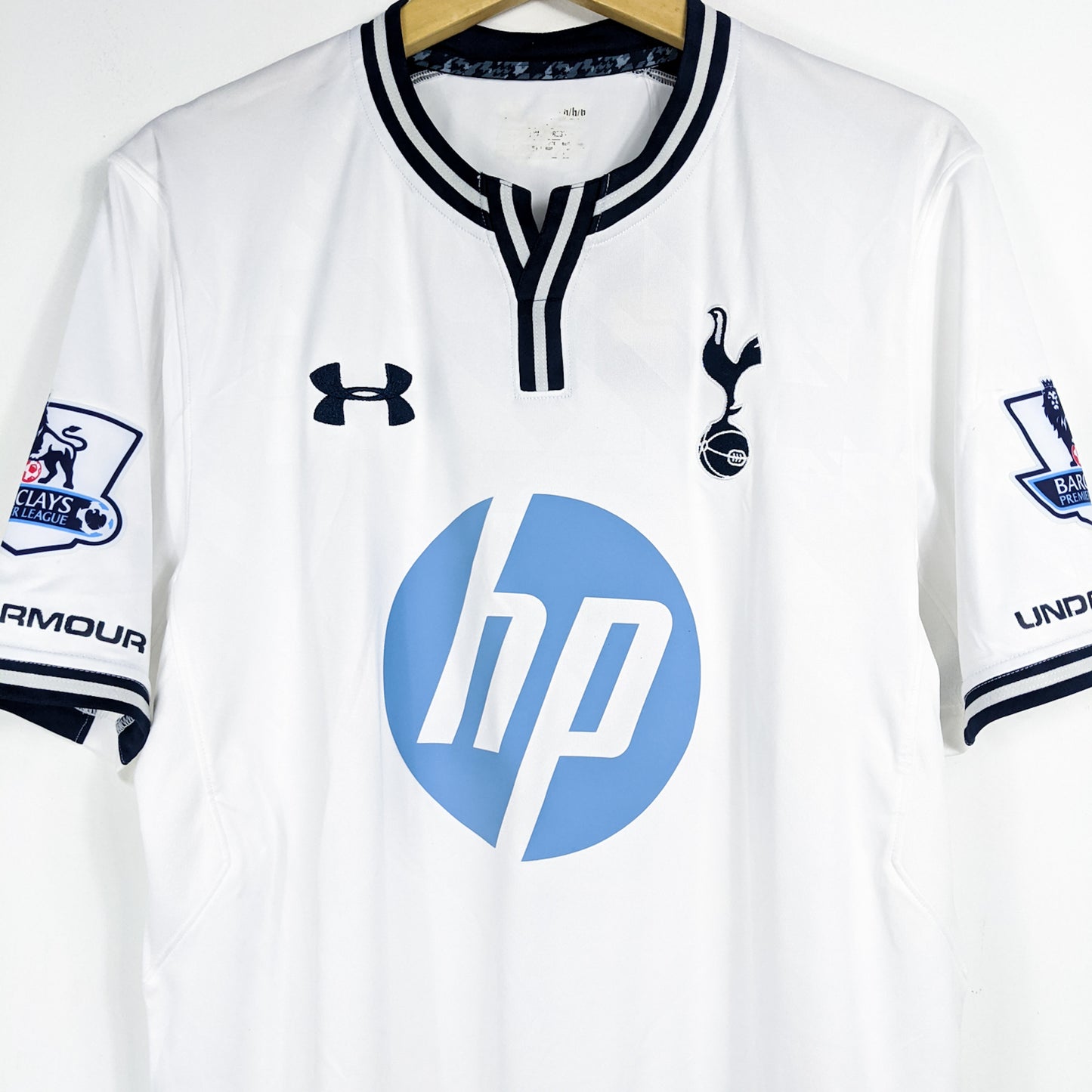 Authentic Tottenham Hotspurs 2013/14 Home - Bale #11 Size L (Bnwt)