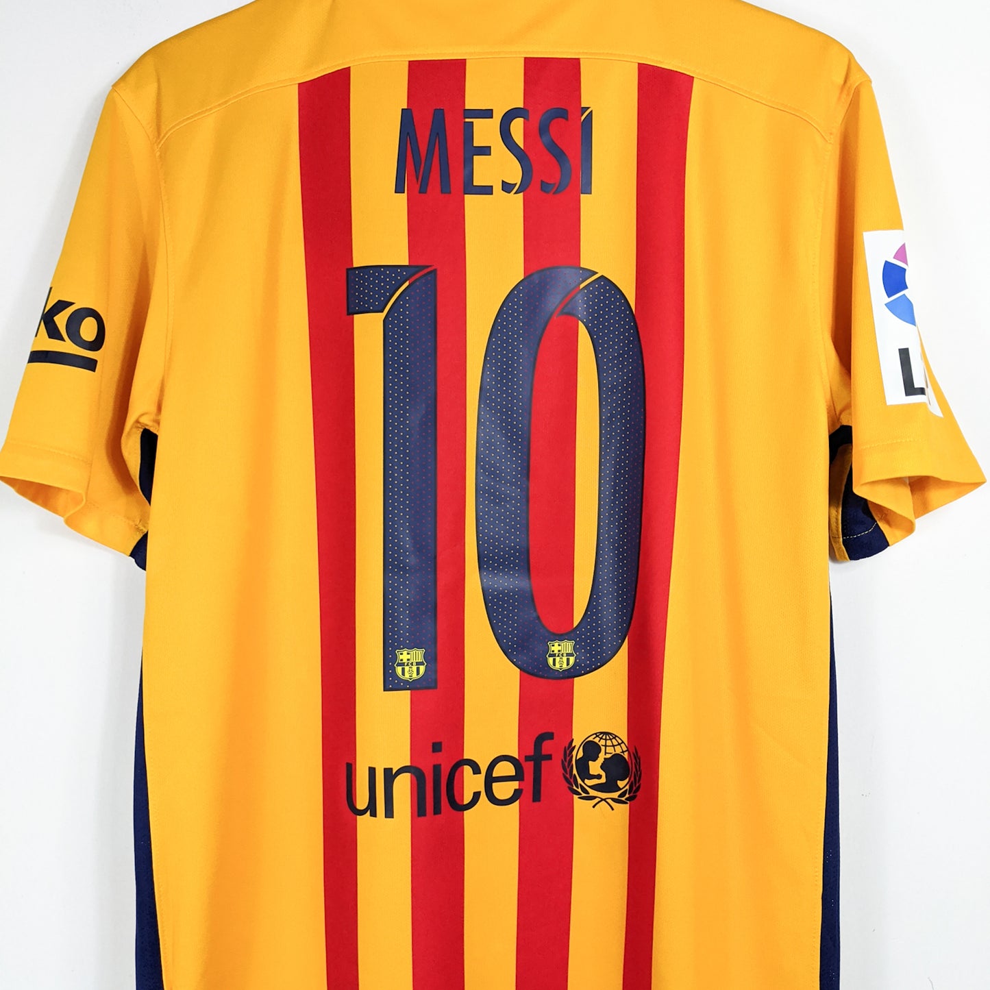 Authentic Barcelona 2015/16 Away - Messi #10 Size M