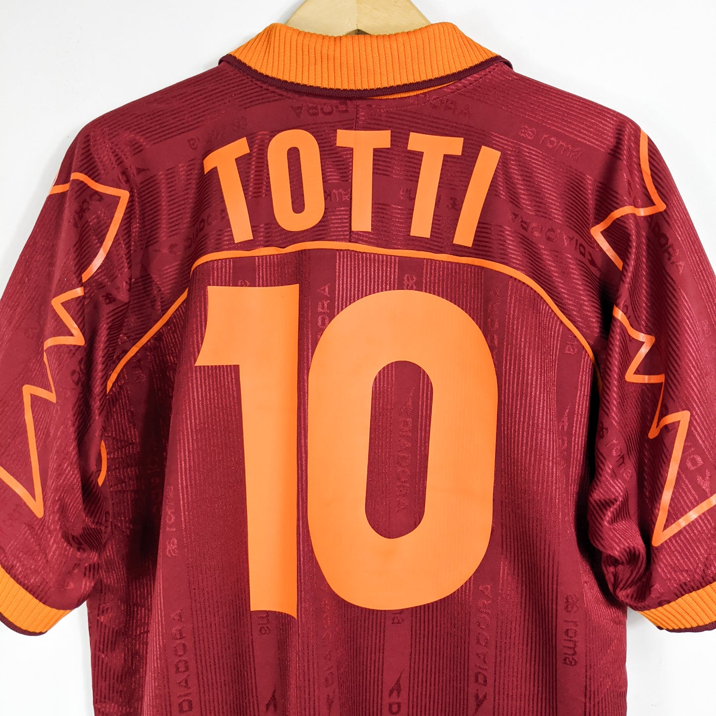 Authentic AS Roma 1999/00 Home - Totti #10 Size XL