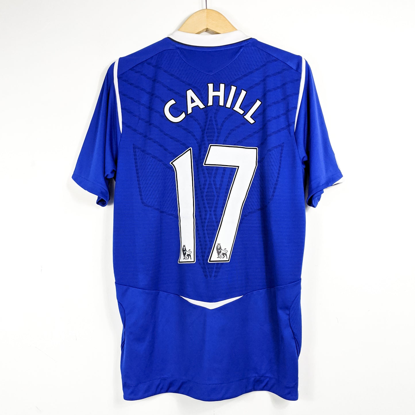 Authentic Everton 2008/09 Home - Cahill #17 Size L