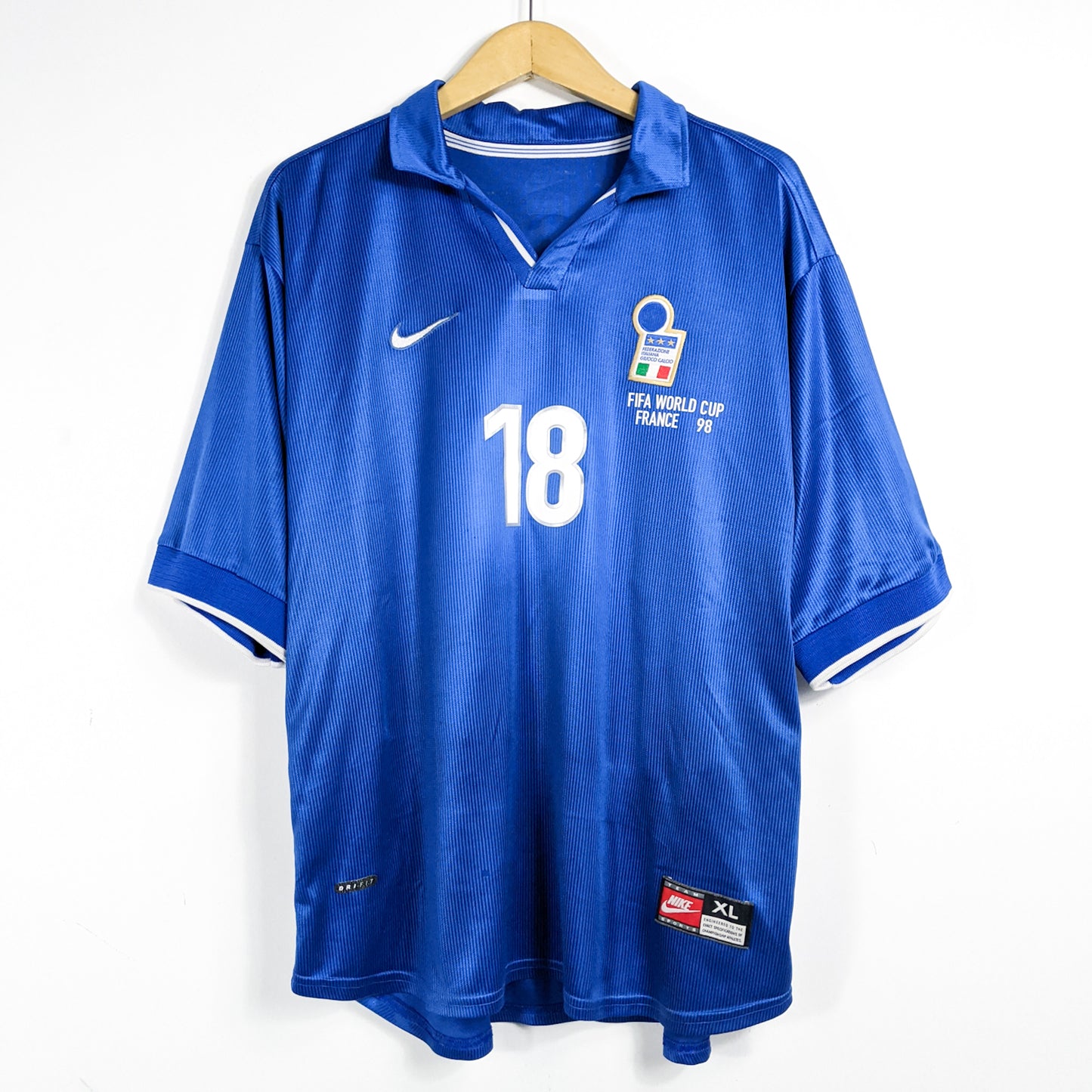 Authentic Italy 1998 Home - Baggio #18 Size XL