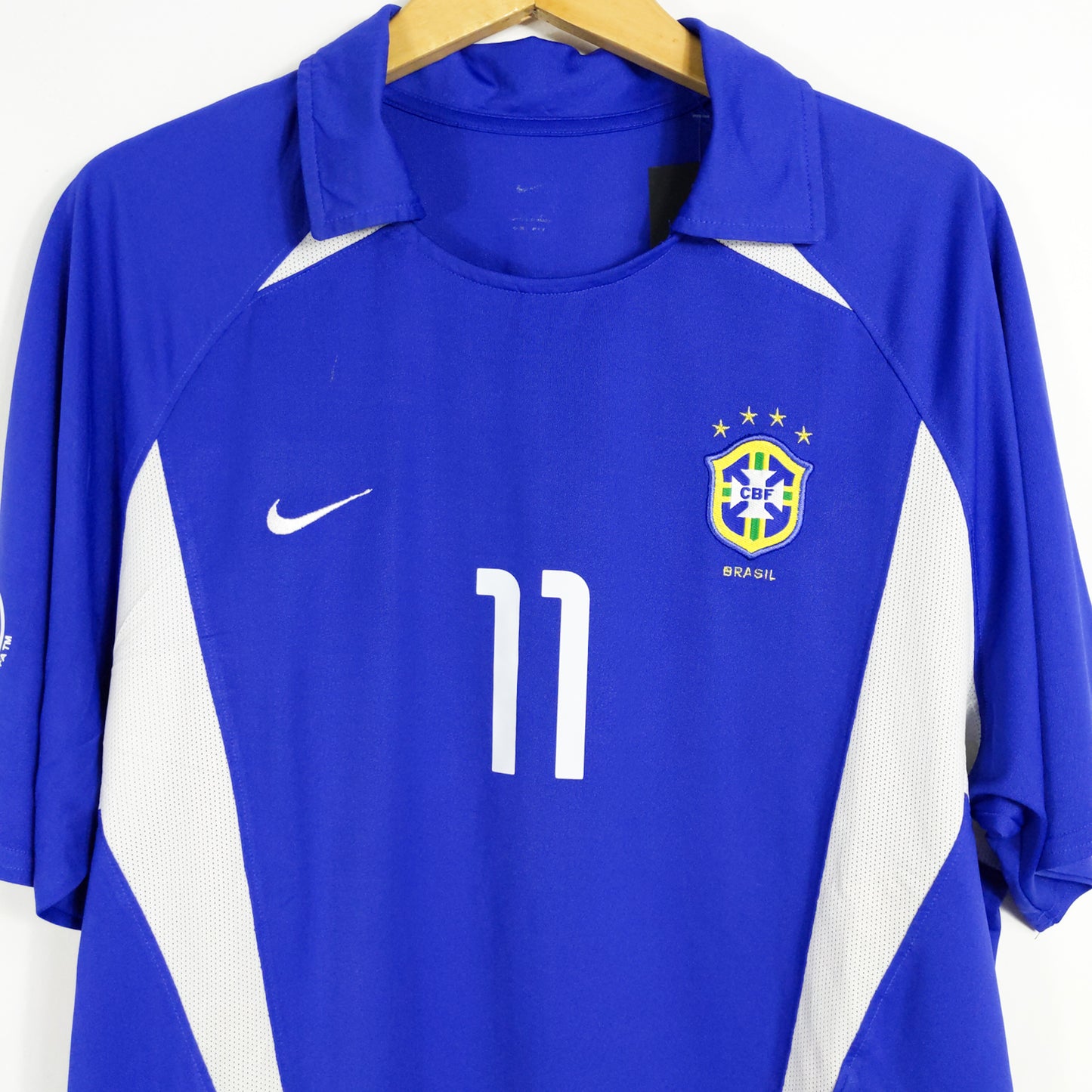 Authentic Brazil 2002 Away - Ronaldinho #11 Size XL