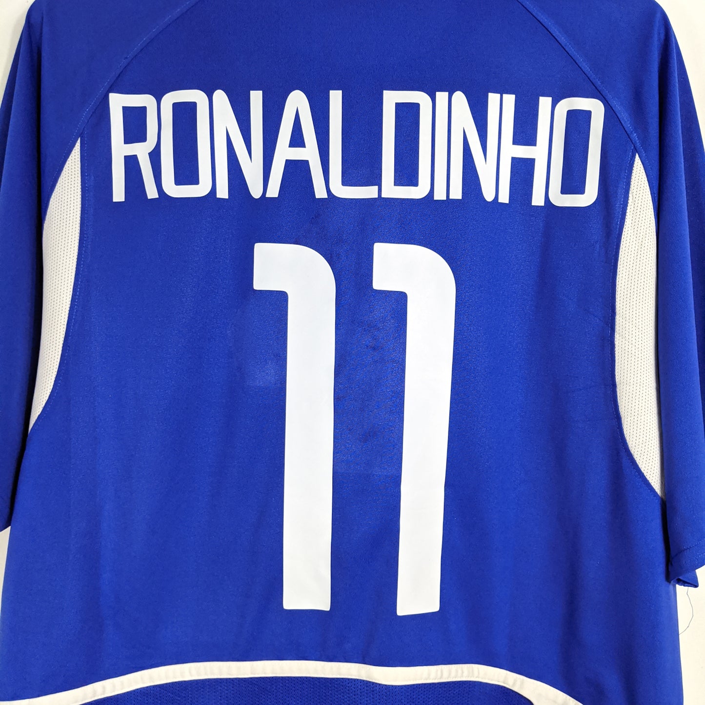 Authentic Brazil 2002 Away - Ronaldinho #11 Size XL