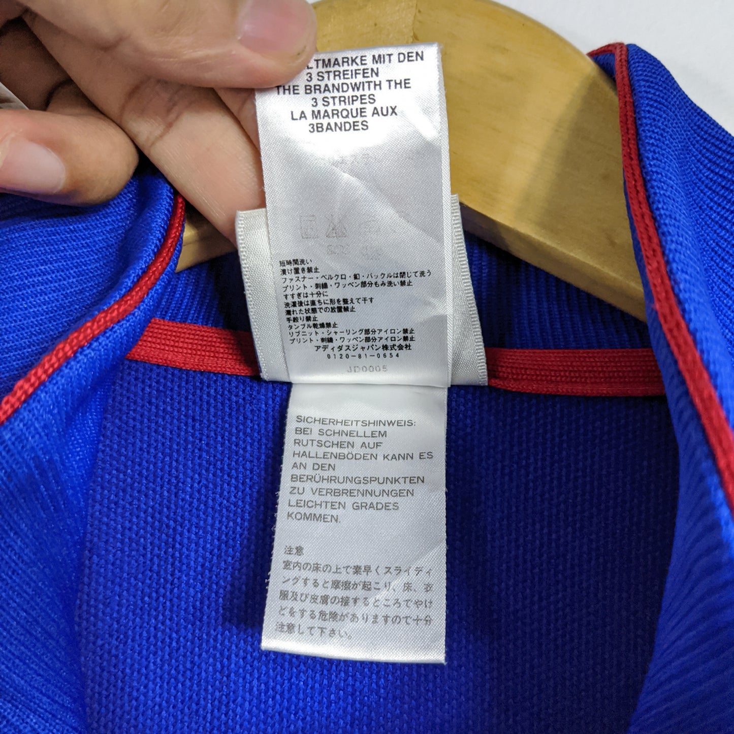 Authentic Japan 1999 Tracktop - Size L