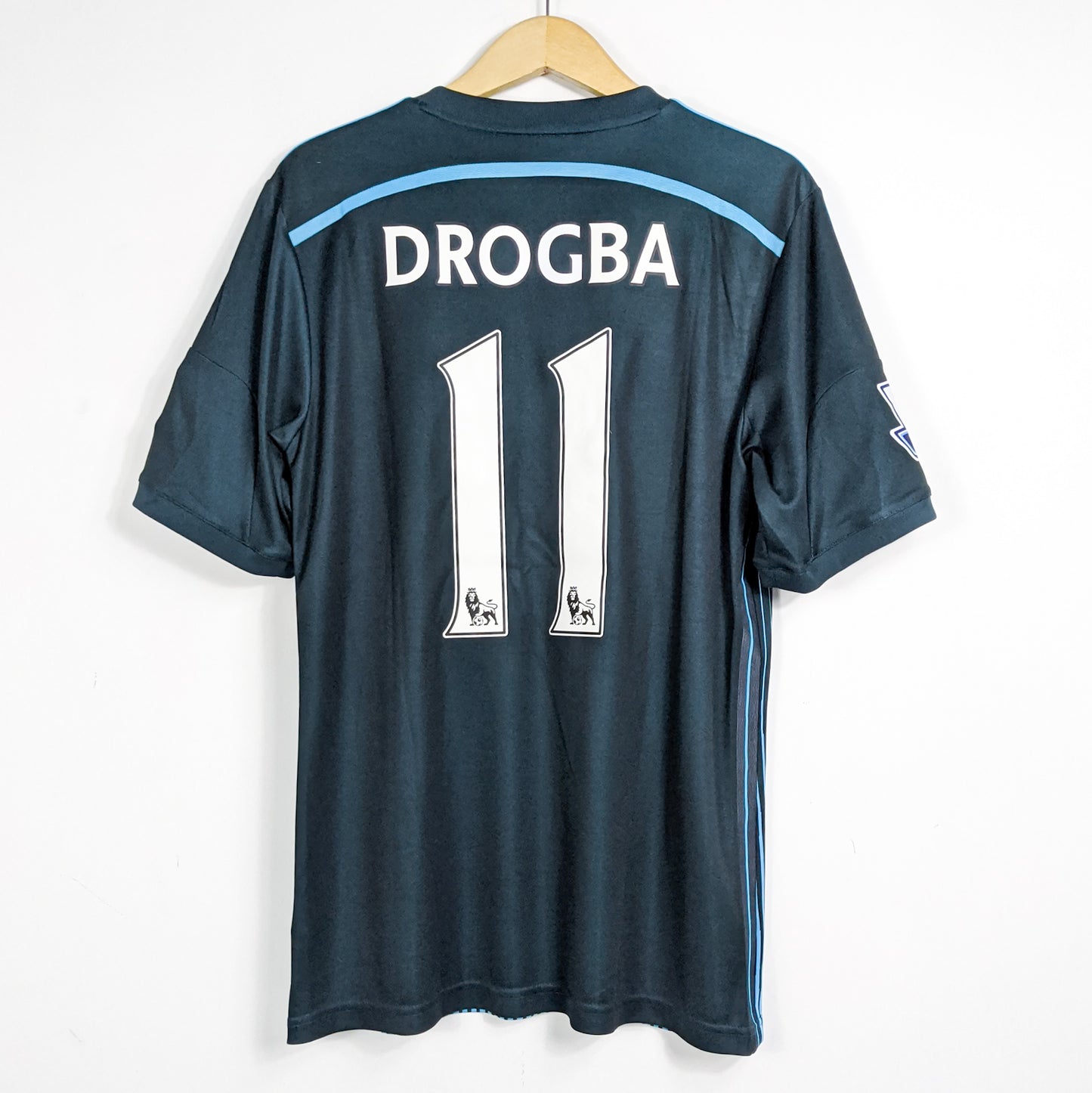 Authentic Chelsea 2014/15 Third - Drogba #11 Size L (Bnwt)