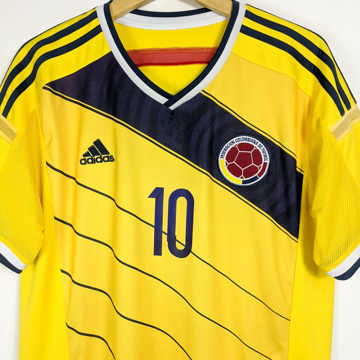 Authentic Colombia 2014/15 Home - James #10 Size L