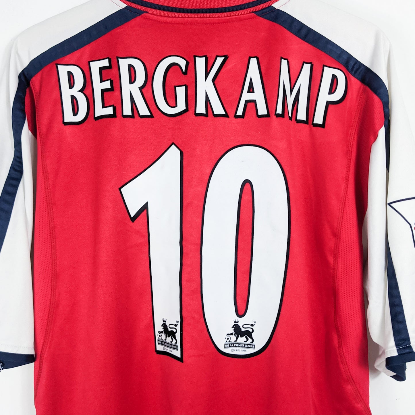 Authentic Arsenal 2000-2002 Home - Bergkamp #10 Size XL