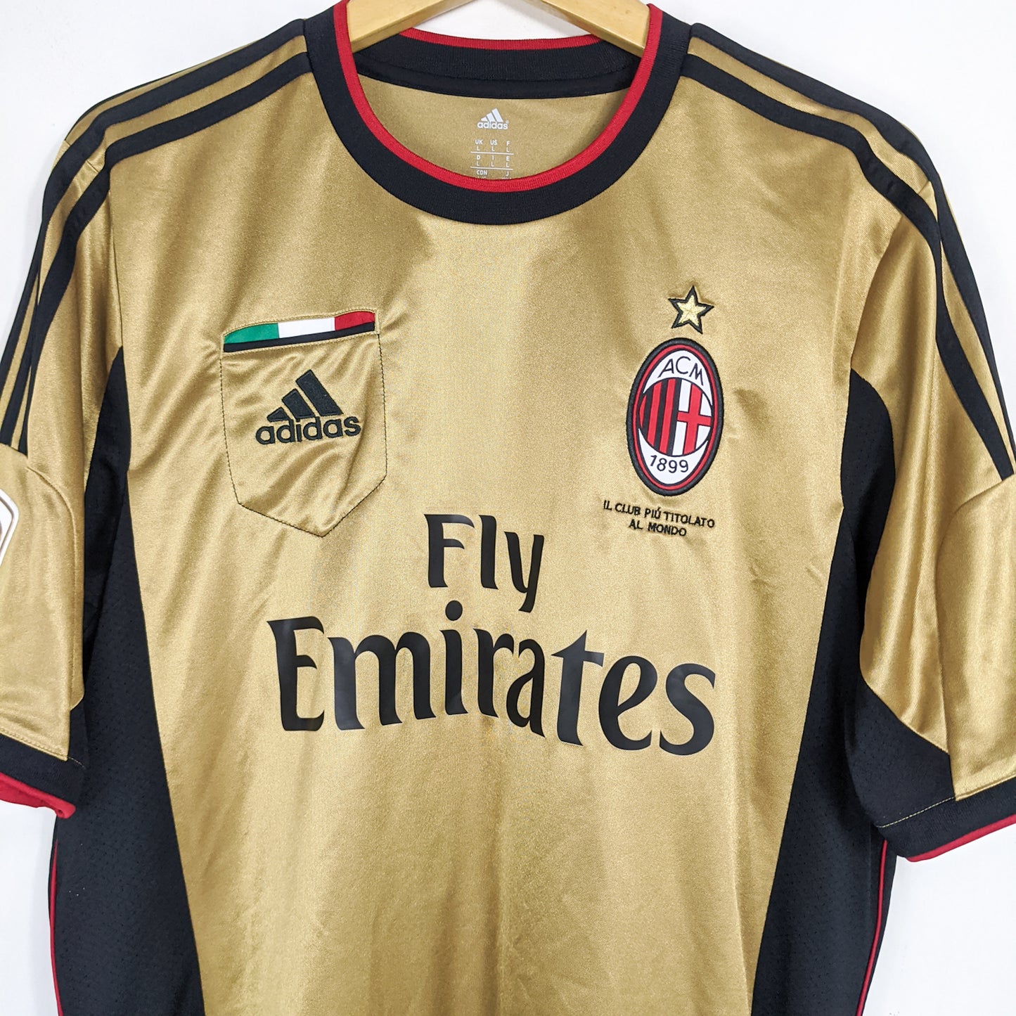 Authentic AC Milan 2013/14 Third - Kaka #22 Size L (Bnwt)