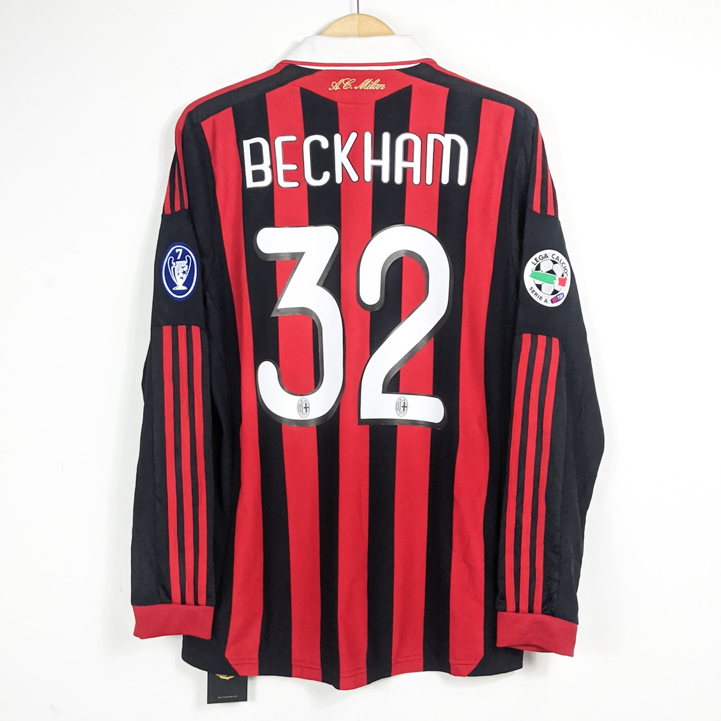 Authentic AC Milan 2009/10 Home - Beckham #32 Size M (Long Sleeve)