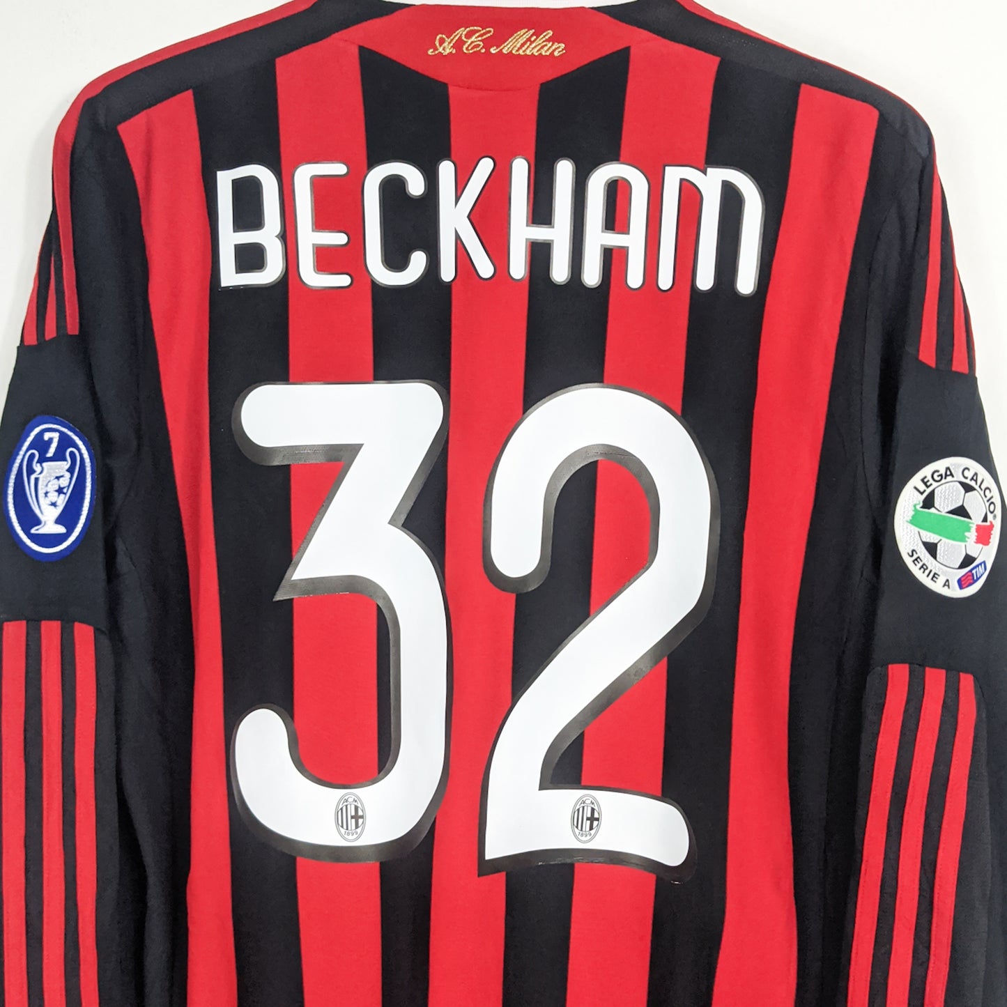 Authentic AC Milan 2009/10 Home - Beckham #32 Size M (Long Sleeve)