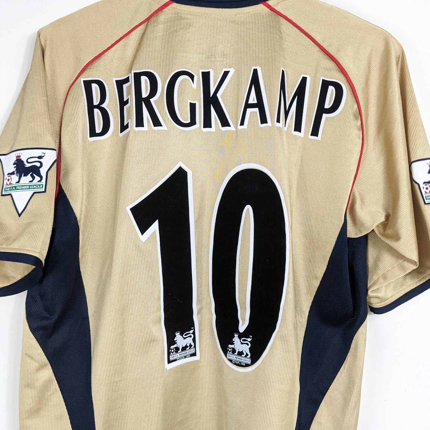 Authentic Arsenal 2001/02 Away - Bergkamp #10 Size M