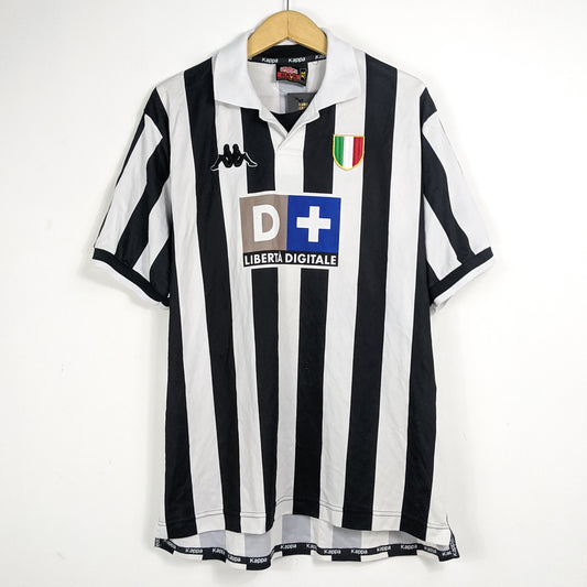 Authentic Juventus 1998/99 Home - Davids #26 Size XL