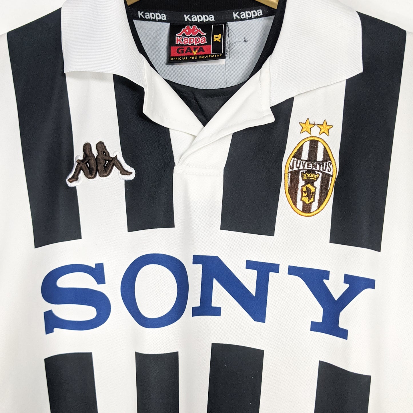 Authentic Juventus 1999/00 Home - Zidane #21 Size XL (European Version)