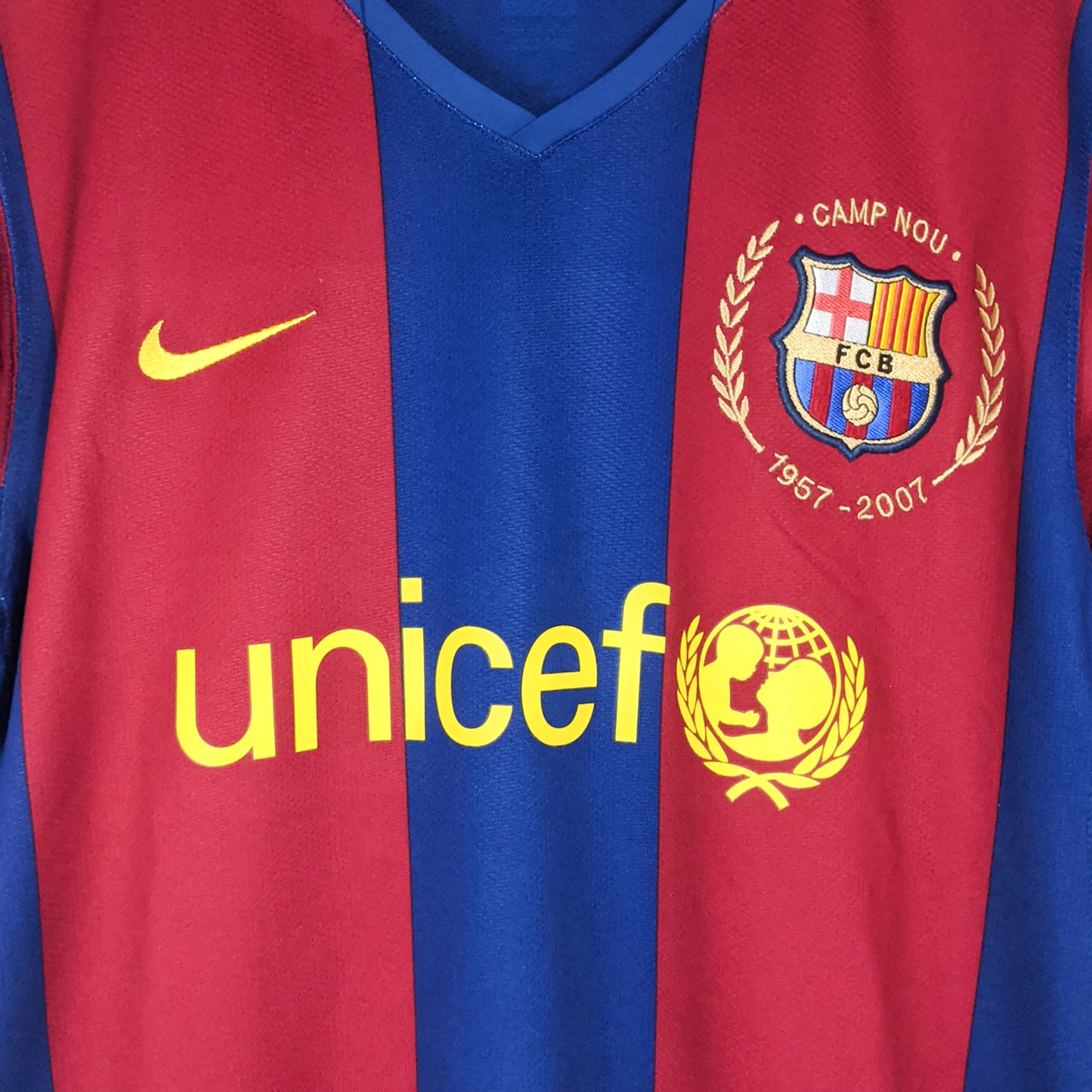 Authentic Barcelona 2007/08 Home - Messi #19 Size M