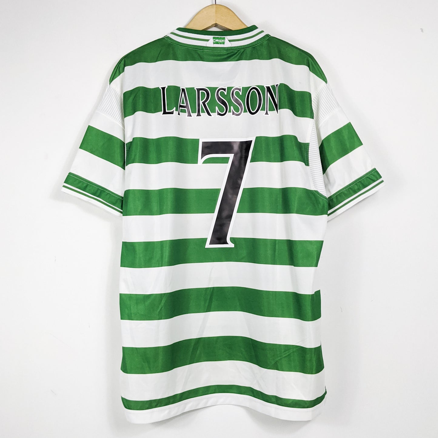 Authentic Celtic 1999/01 Home - Larsson #7 Size XL