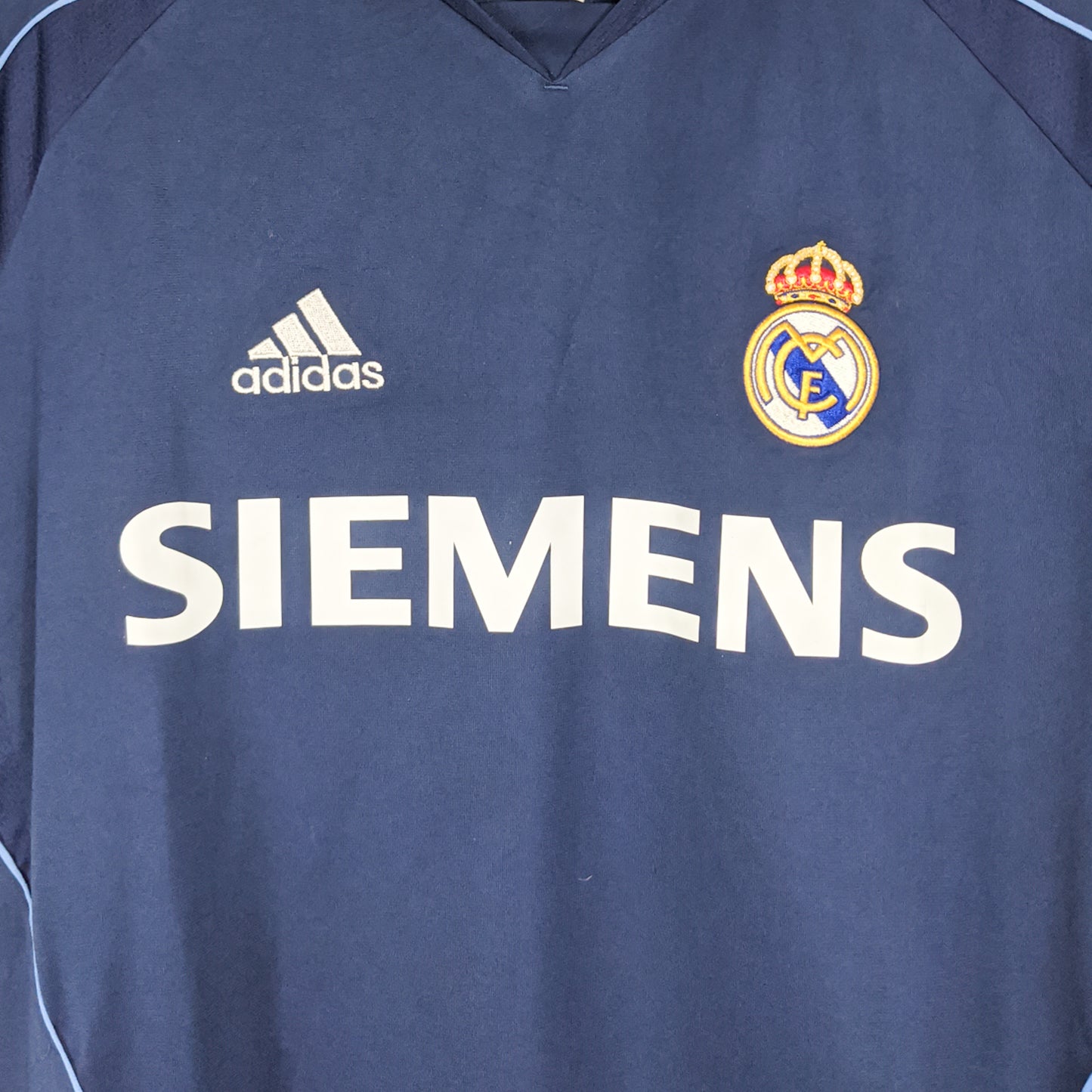 Authentic Real Madrid 2005/06 Away - Beckham #23 Size M