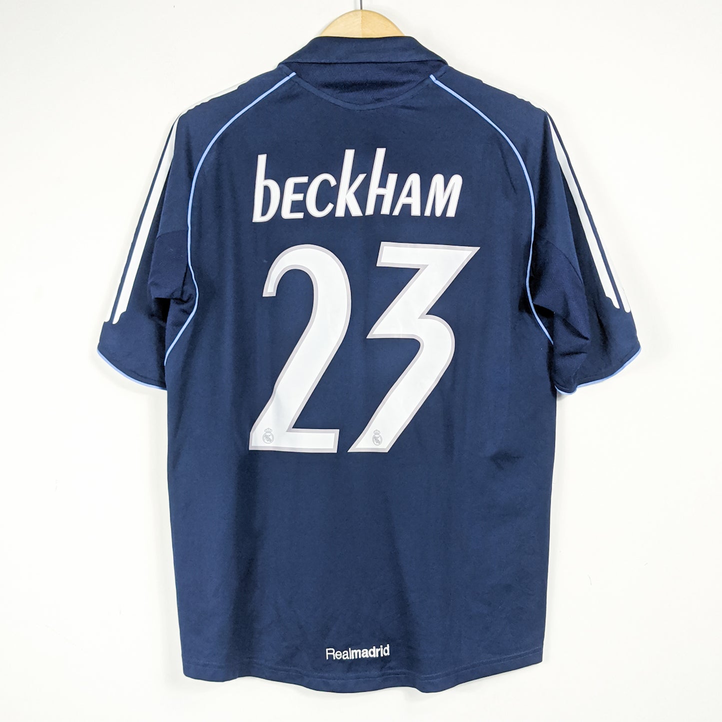 Authentic Real Madrid 2005/06 Away - Beckham #23 Size M