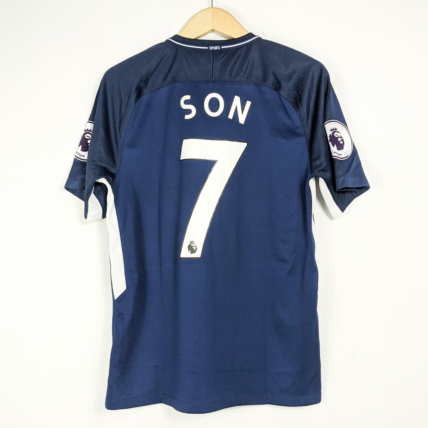 Authentic Tottenham 2017/18 Away - Son #7 Size M