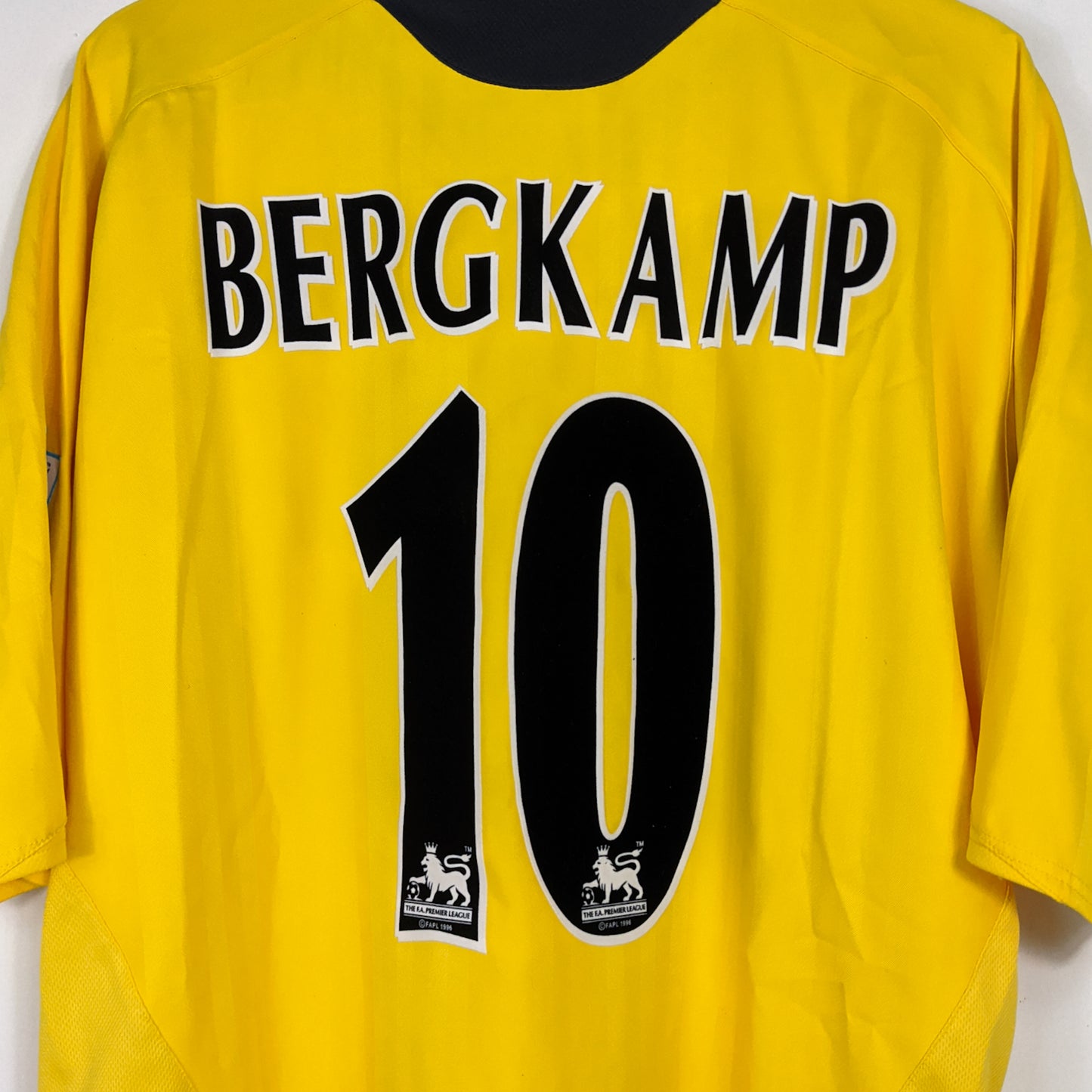 Authentic Arsenal 2005/06 Away - Bergkamp #10 Size XL