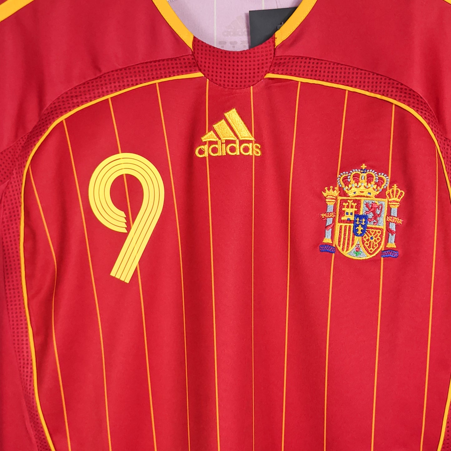 Authentic Spain 2006/08 Home - F. Torres #9 Size M