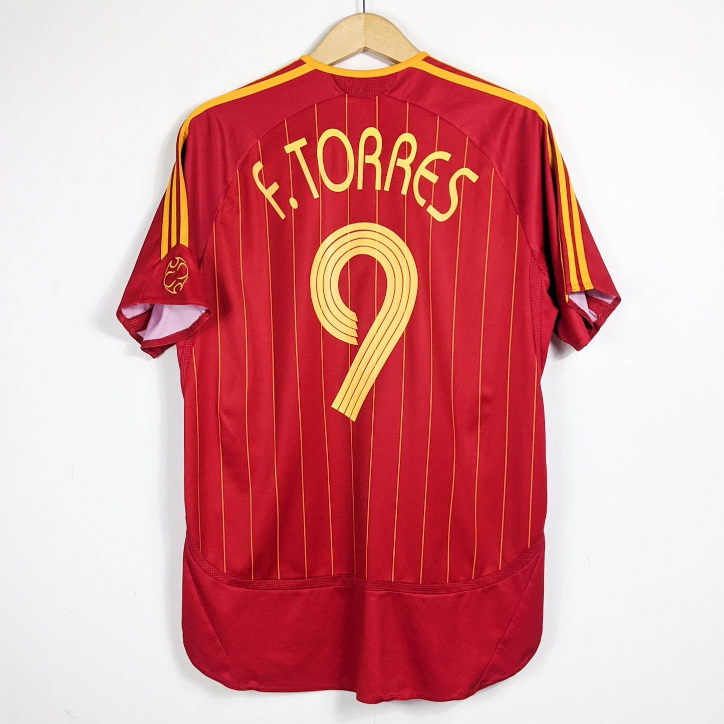 Authentic Spain 2006/08 Home - F. Torres #9 Size M